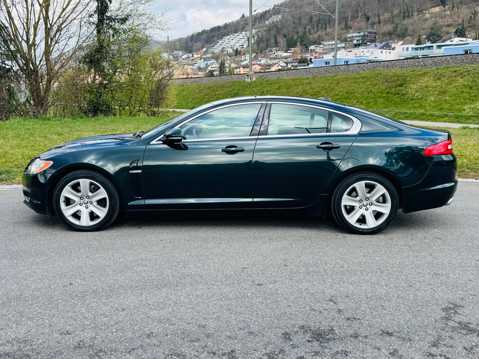 JAGUAR XF 3.0d S V6 Premium Luxury *AB MFK & Service*-image-7