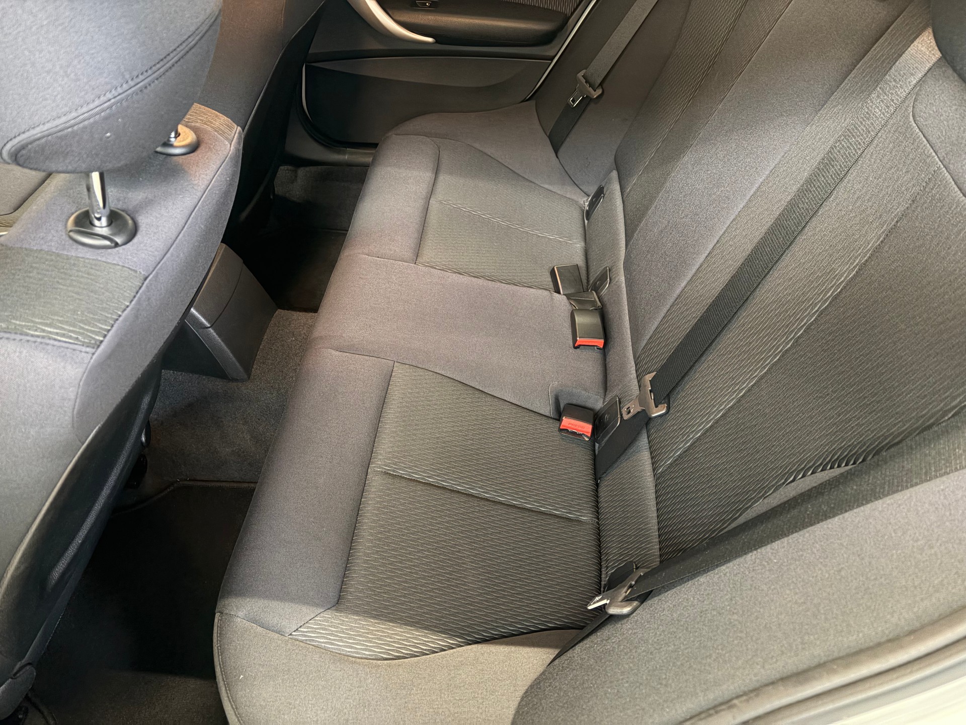 BMW 114i Business-image-9