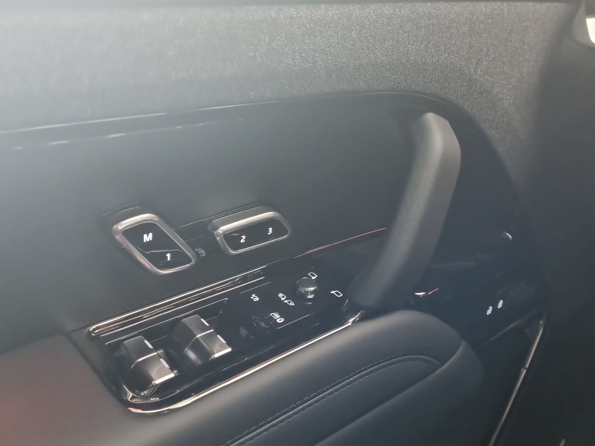 LAND ROVER Range Rover Sport 3.0 PHEV Dynamic SE-image-9