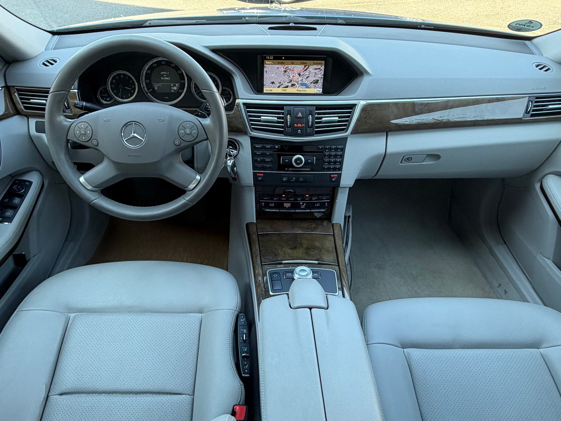 MERCEDES-BENZ E 350 Avantgarde 4Matic 7G-Tronic-image-8
