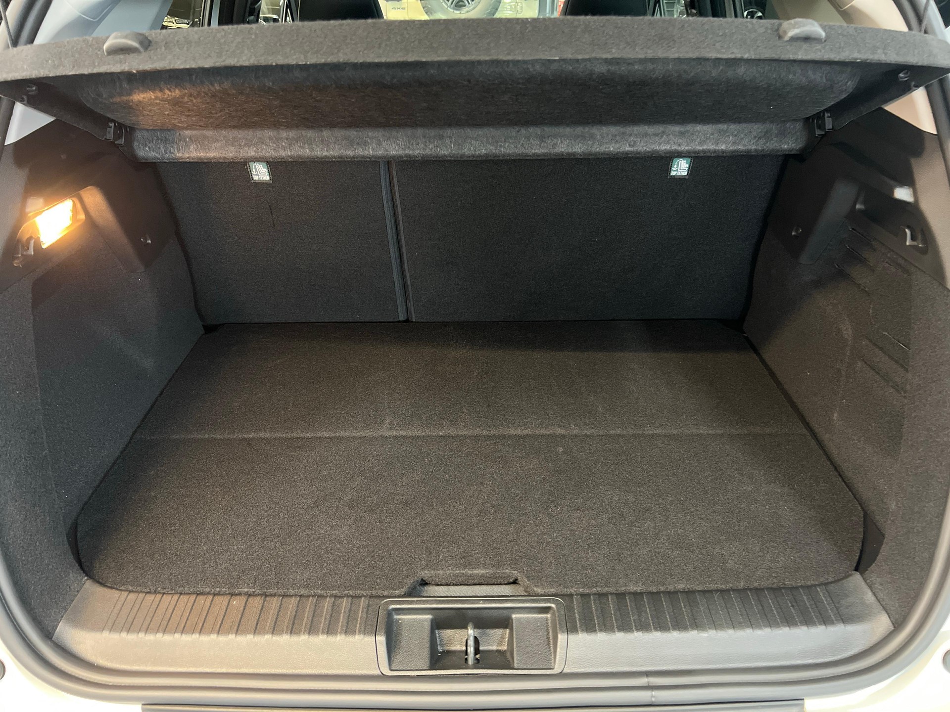 MITSUBISHI ASX 1.6 PHEV Instyle-image-11