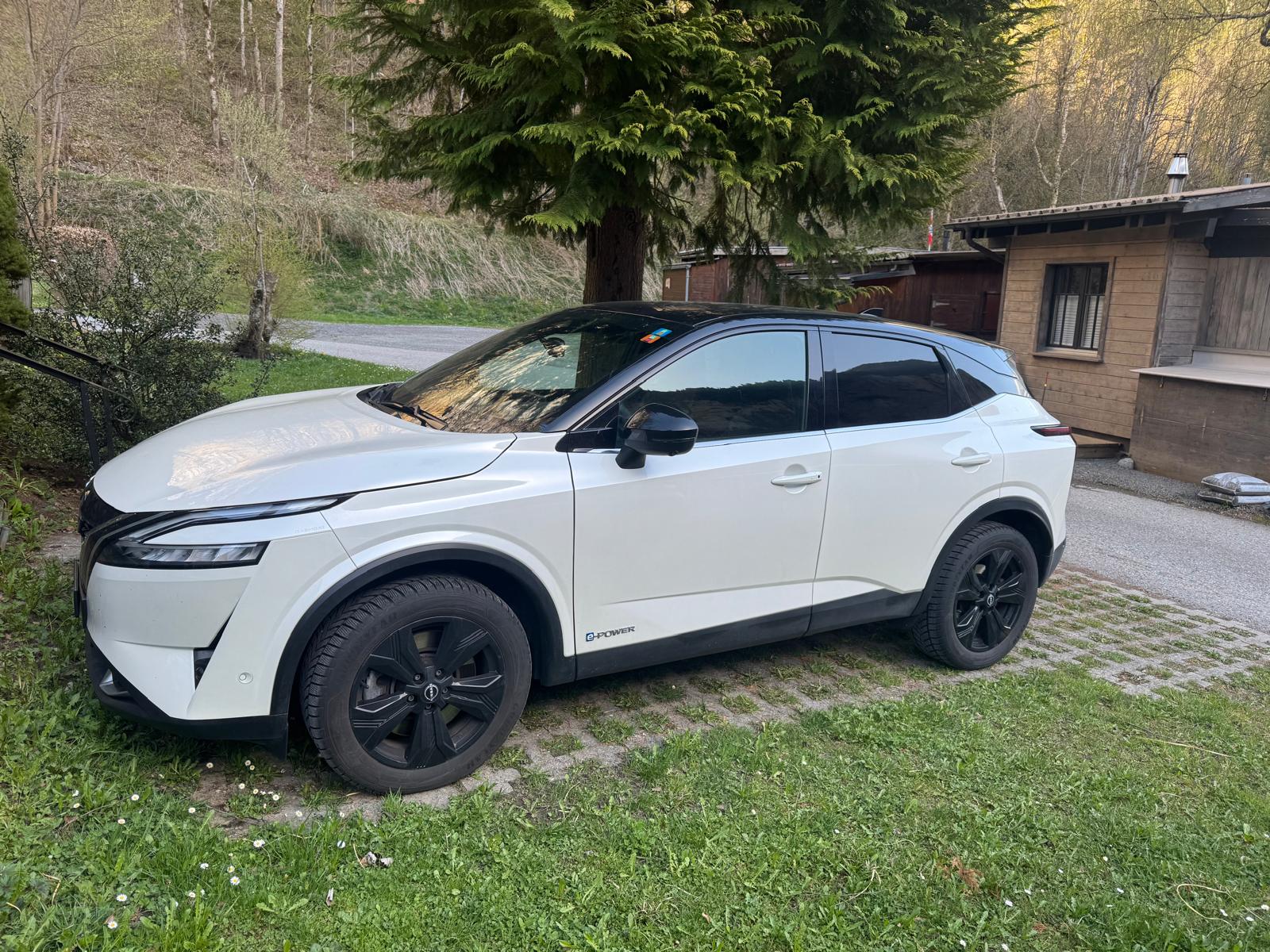 NISSAN Tekna 1.5 e power