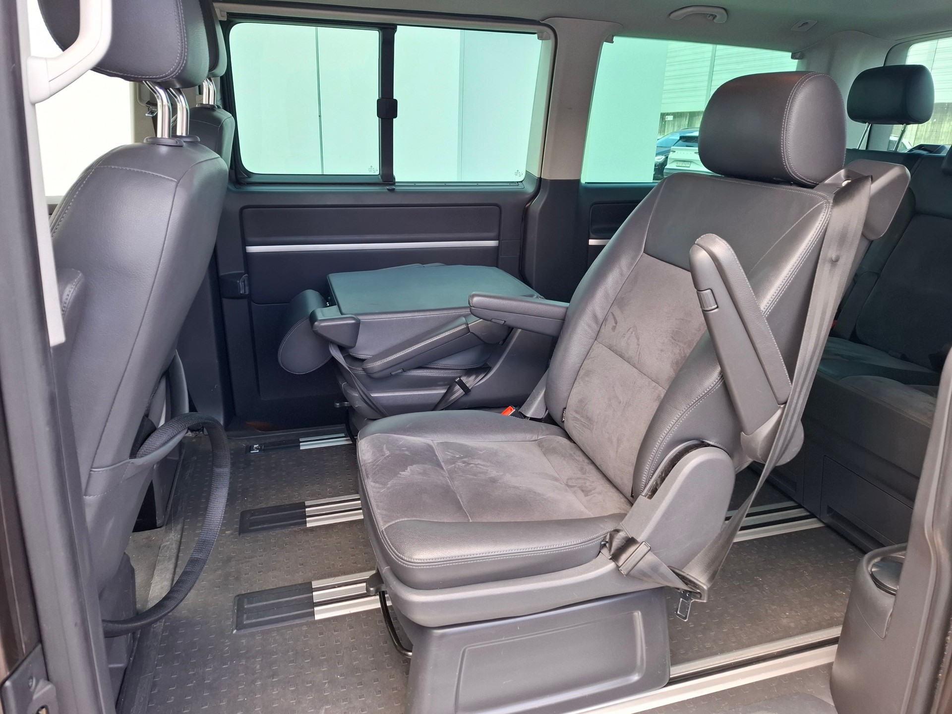VW T5 Multivan 2.0 Bi-TDI CR HL Prem. 4Motion DSG-image-3