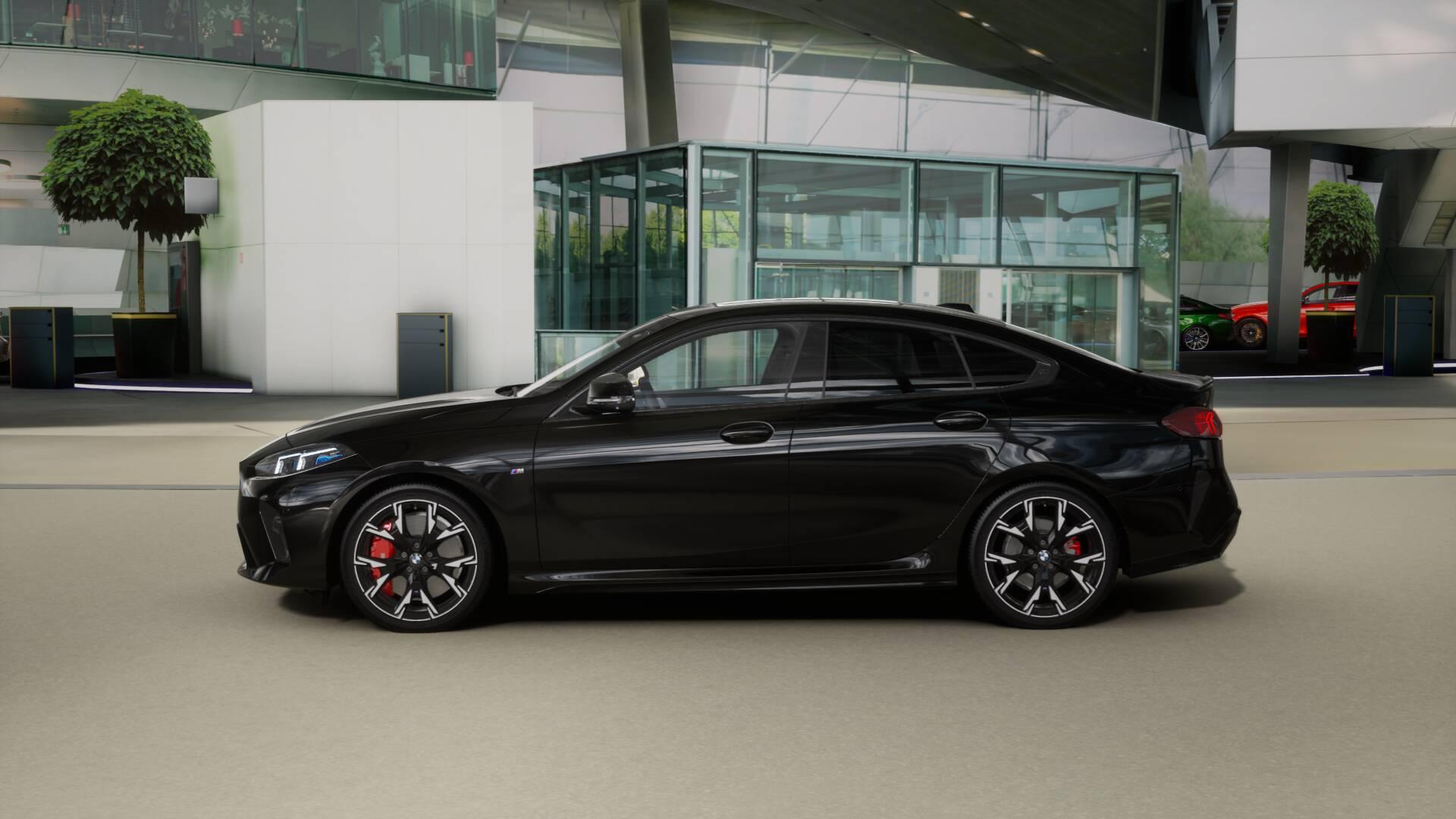 BMW M235i xDrive Gran Coupé-image-3