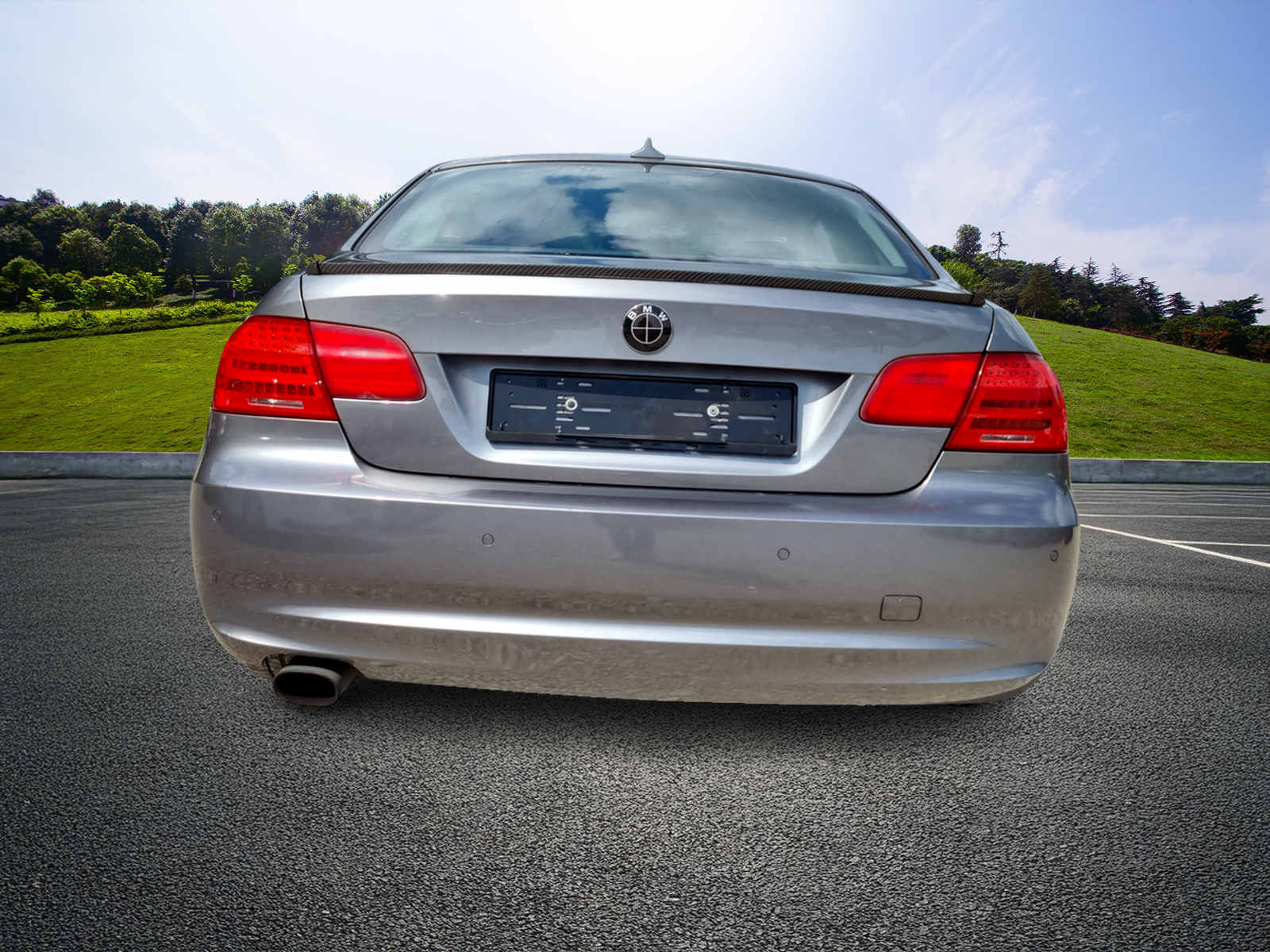 BMW 320i Coupé-image-3
