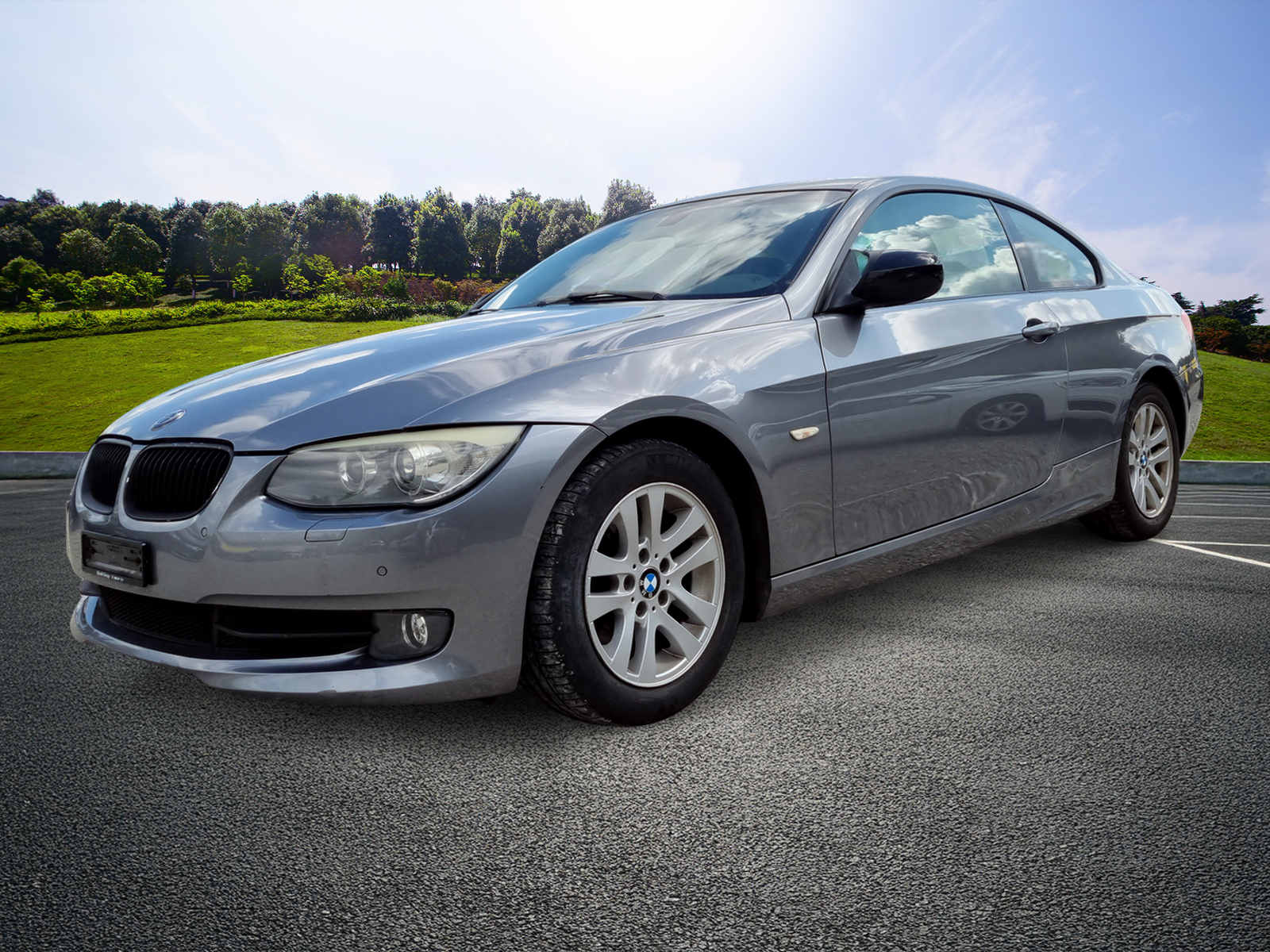 BMW 320i Coupé-image-0