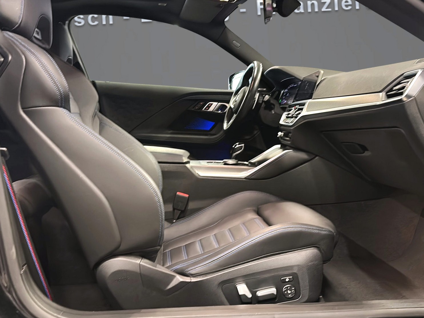 BMW M240i xDrive Steptronic-image-10
