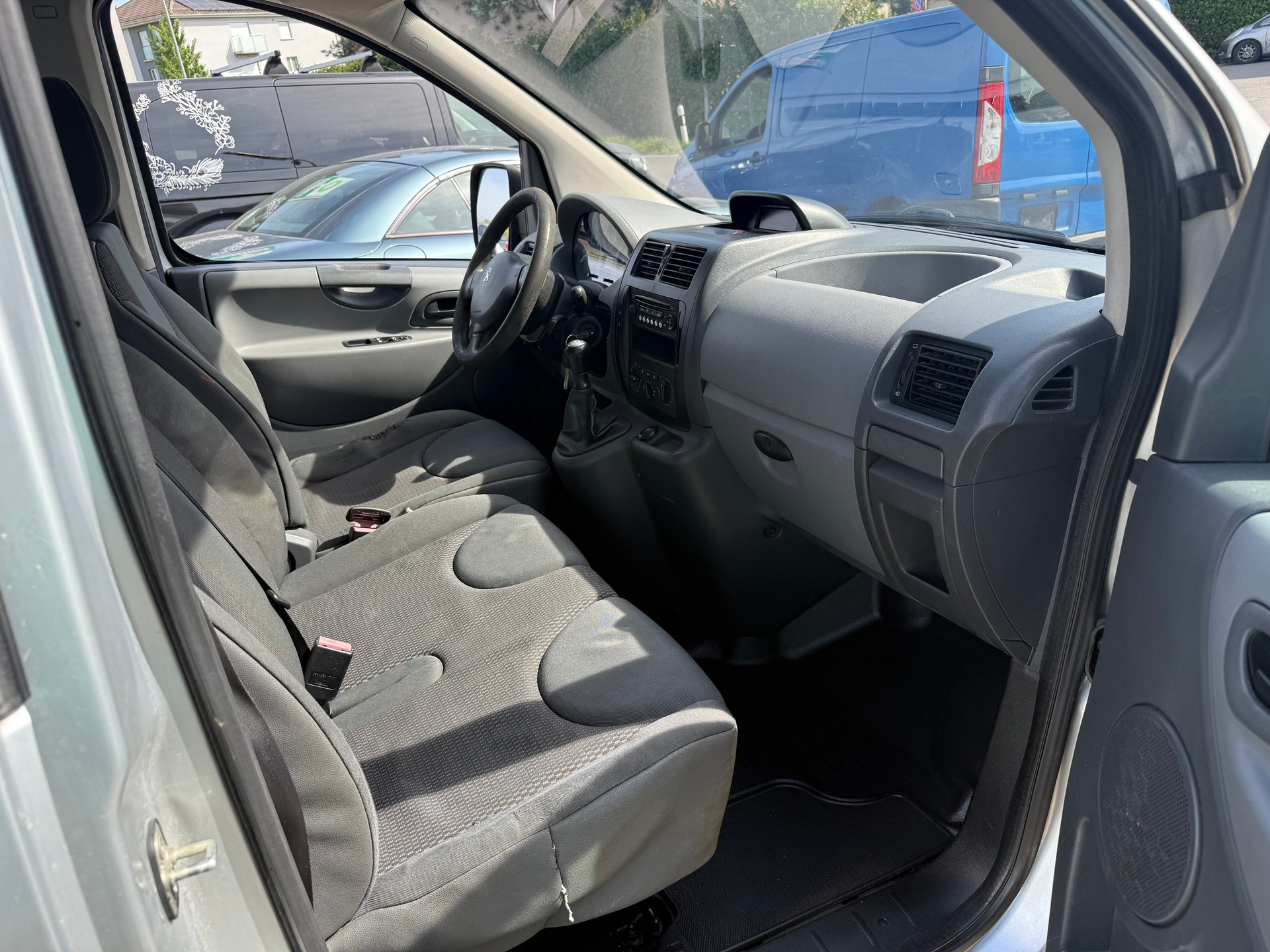 CITROEN Jumpy 1.6 HDi L1H1-image-11