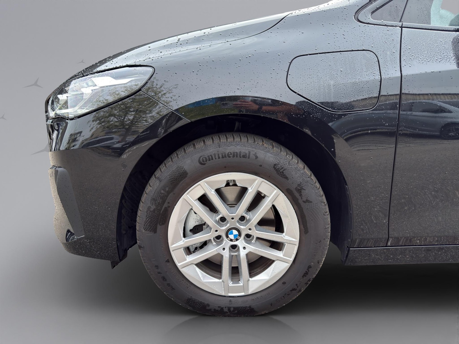 BMW 225e xDrive Active Tourer-image-1