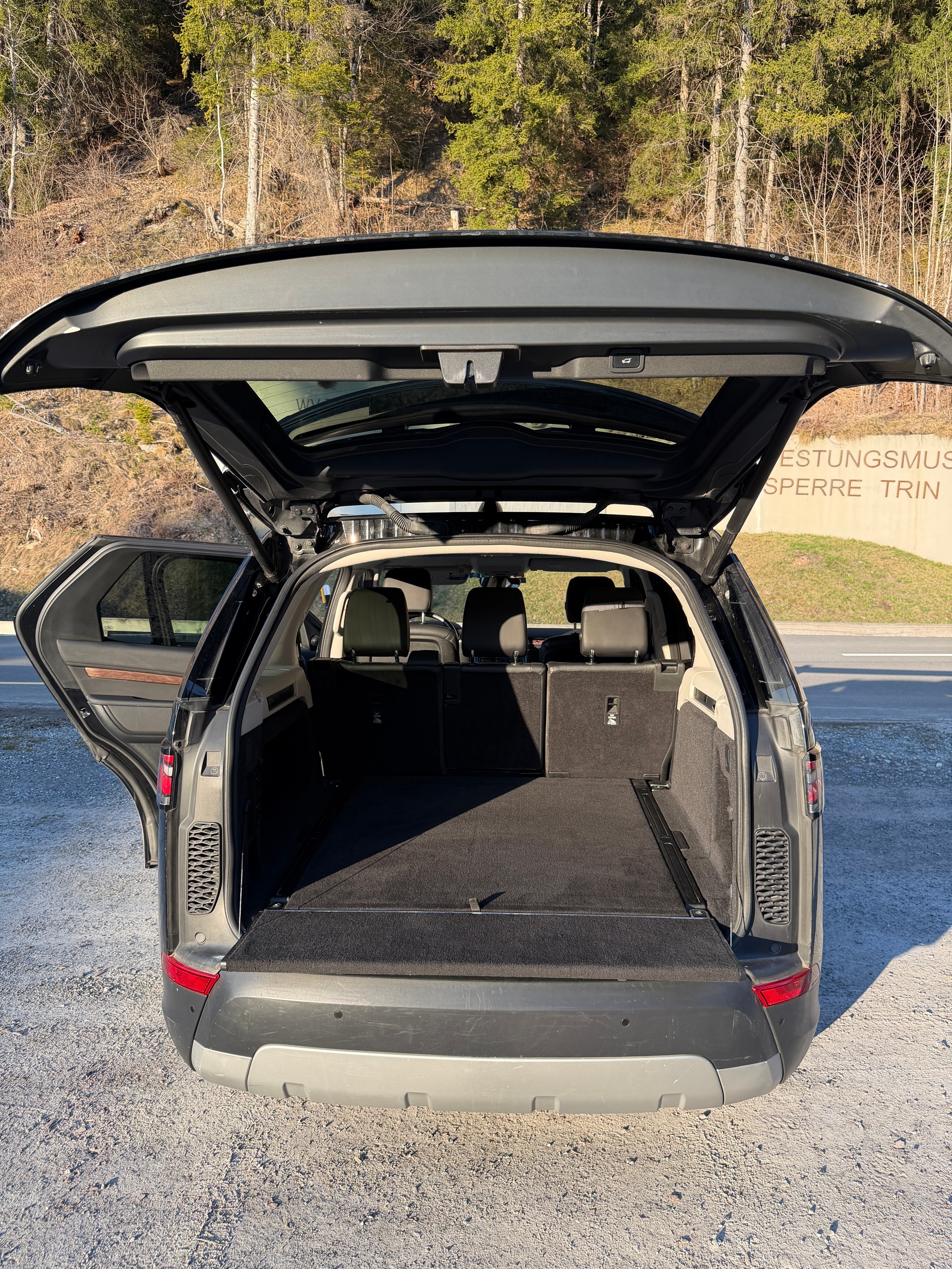 LAND ROVER 3.0 SDV6 HSE-image-11