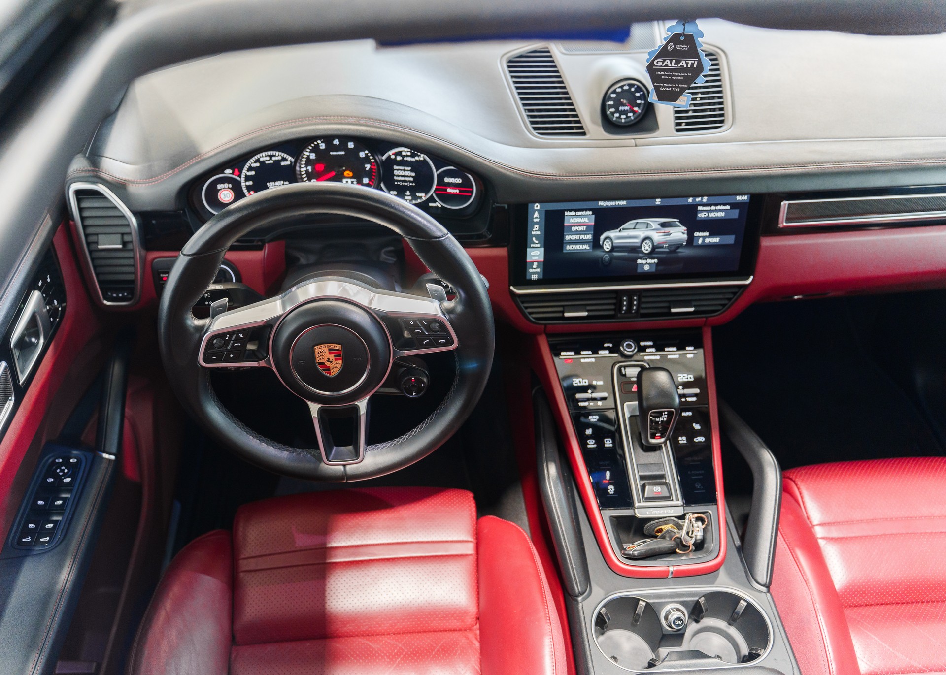 PORSCHE Cayenne S Fullblack-image-6