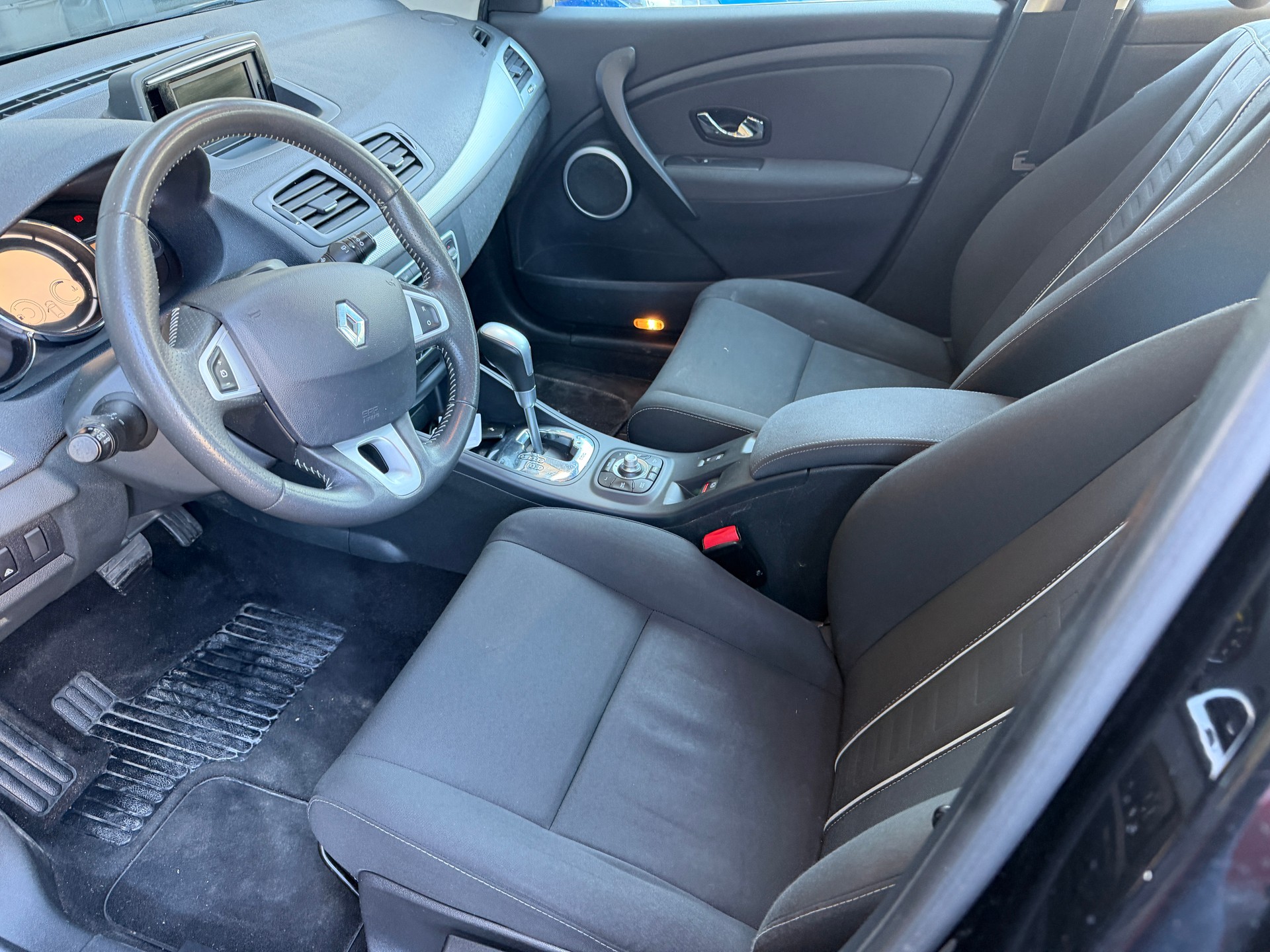RENAULT Mégane 1.5 dCi Bose EDC-image-11