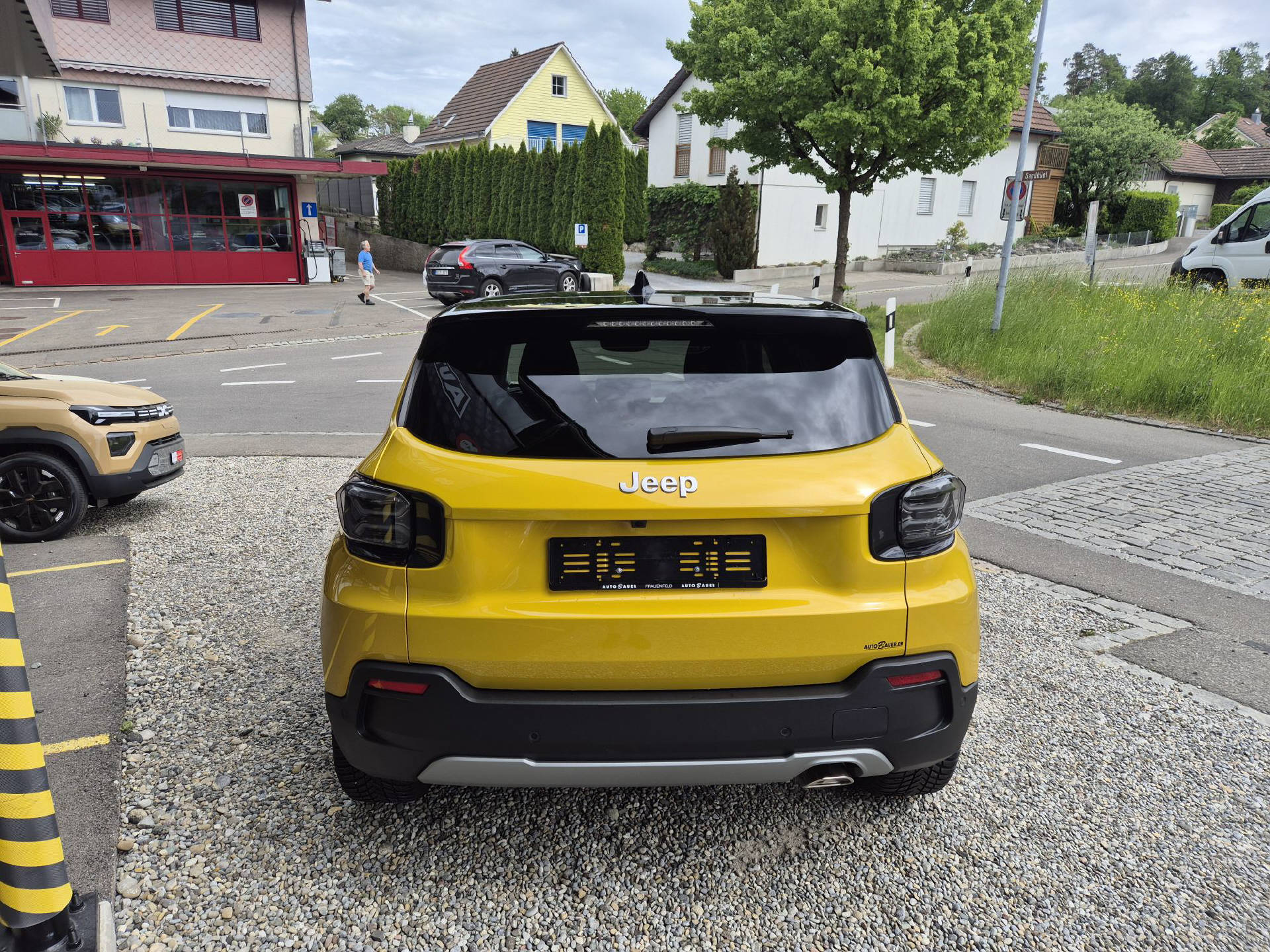 JEEP Avenger 1.2 MHEV Summit & Sky-image-6