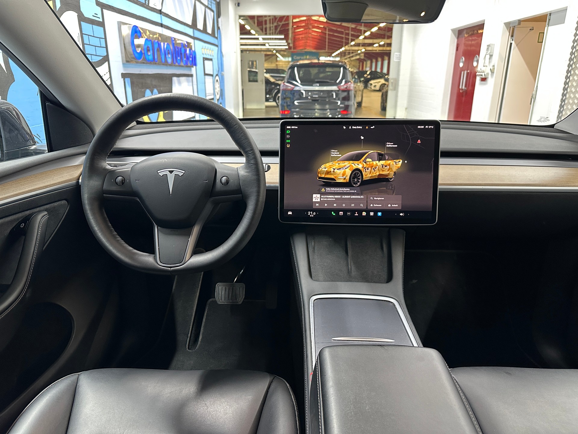 TESLA Model Y Long Range-image-8