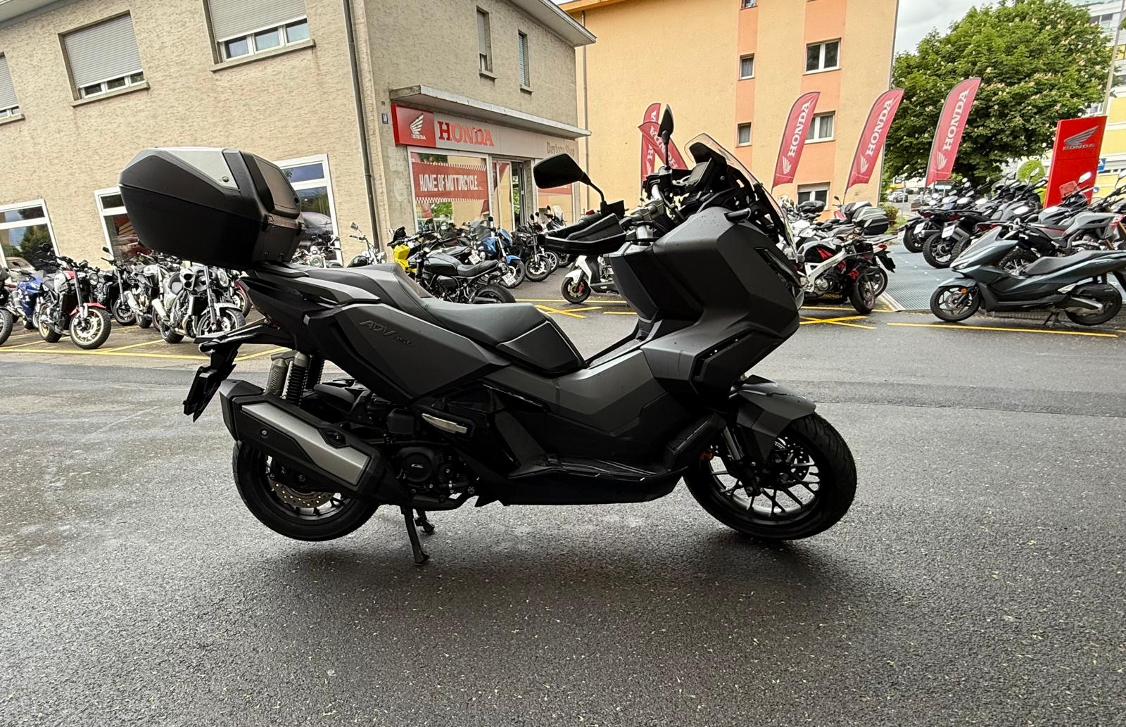 HONDA ADV 350-showroom-element-3