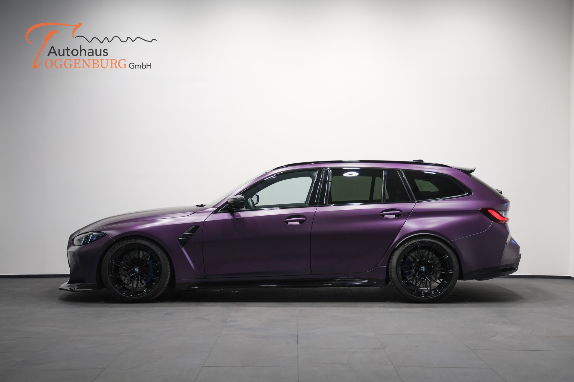 BMW M3 Touring xDrive Competition M LCI *FROZEN PURPLE*Carbon Schalensitze*BMW Werksgarantie bis 10.2027*-image-4