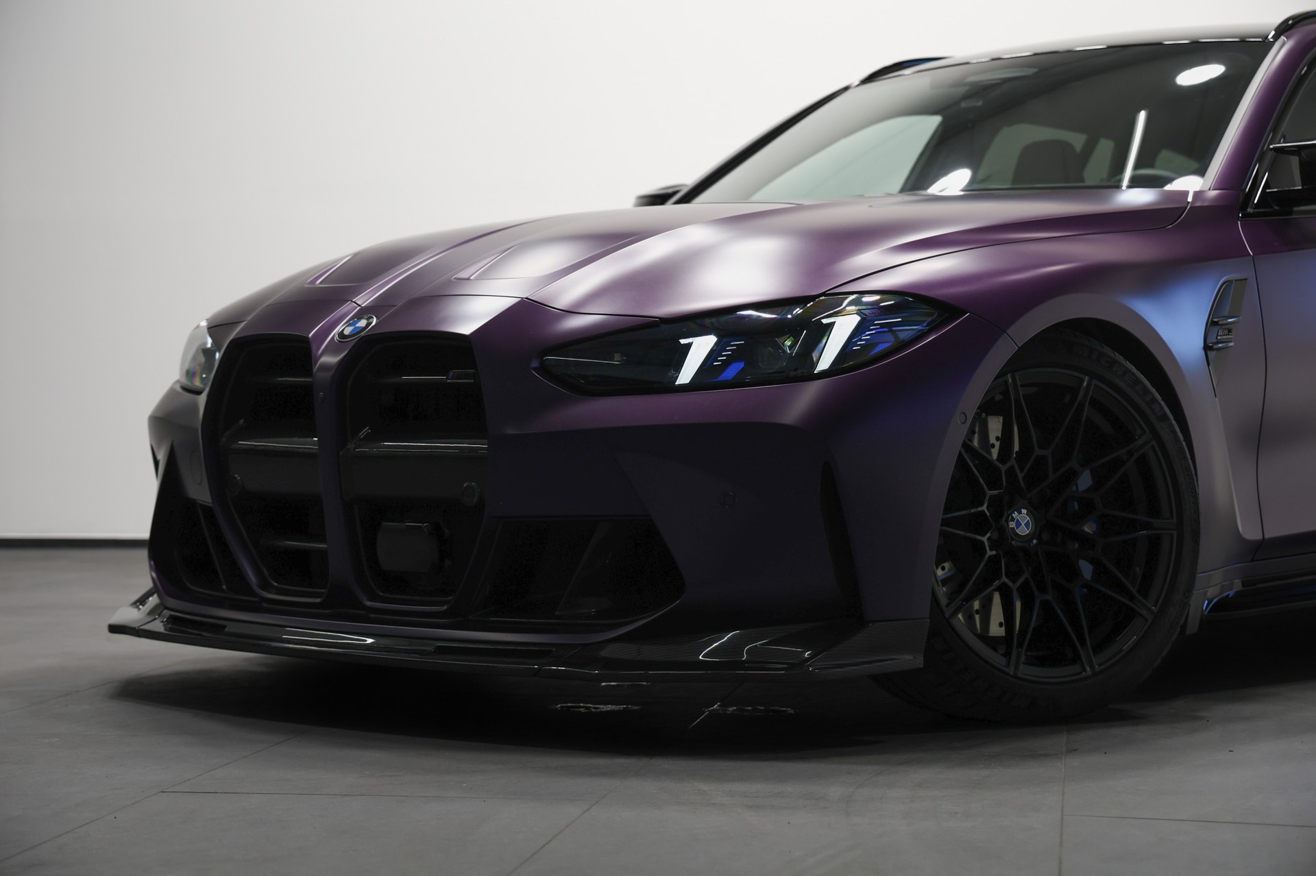 BMW M3 Touring xDrive Competition M LCI *FROZEN PURPLE*Carbon Schalensitze*BMW Werksgarantie bis 10.2027*-image-11