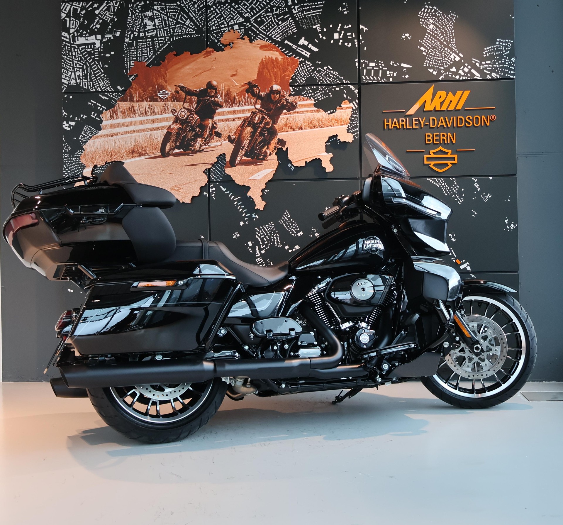 HARLEY-DAVIDSON FLHXL Street Glide 117ci-image-2