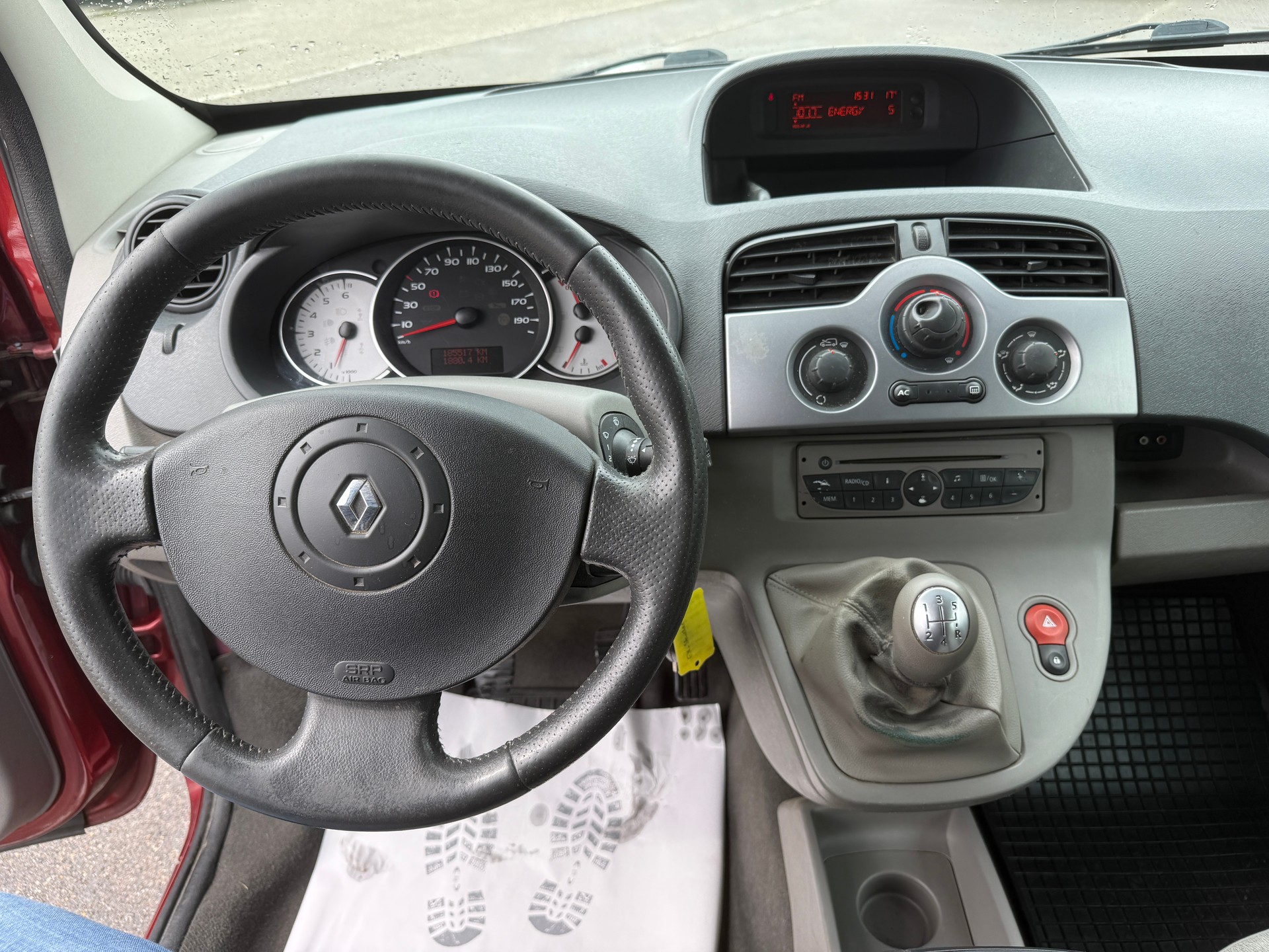 RENAULT Kangoo 1.6 16V Dynamique-image-9