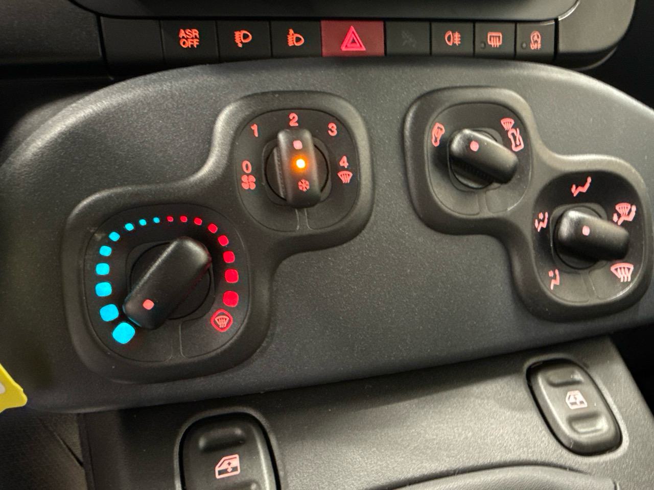 FIAT Pandina 1.0 MHEV Edition RED-image-9