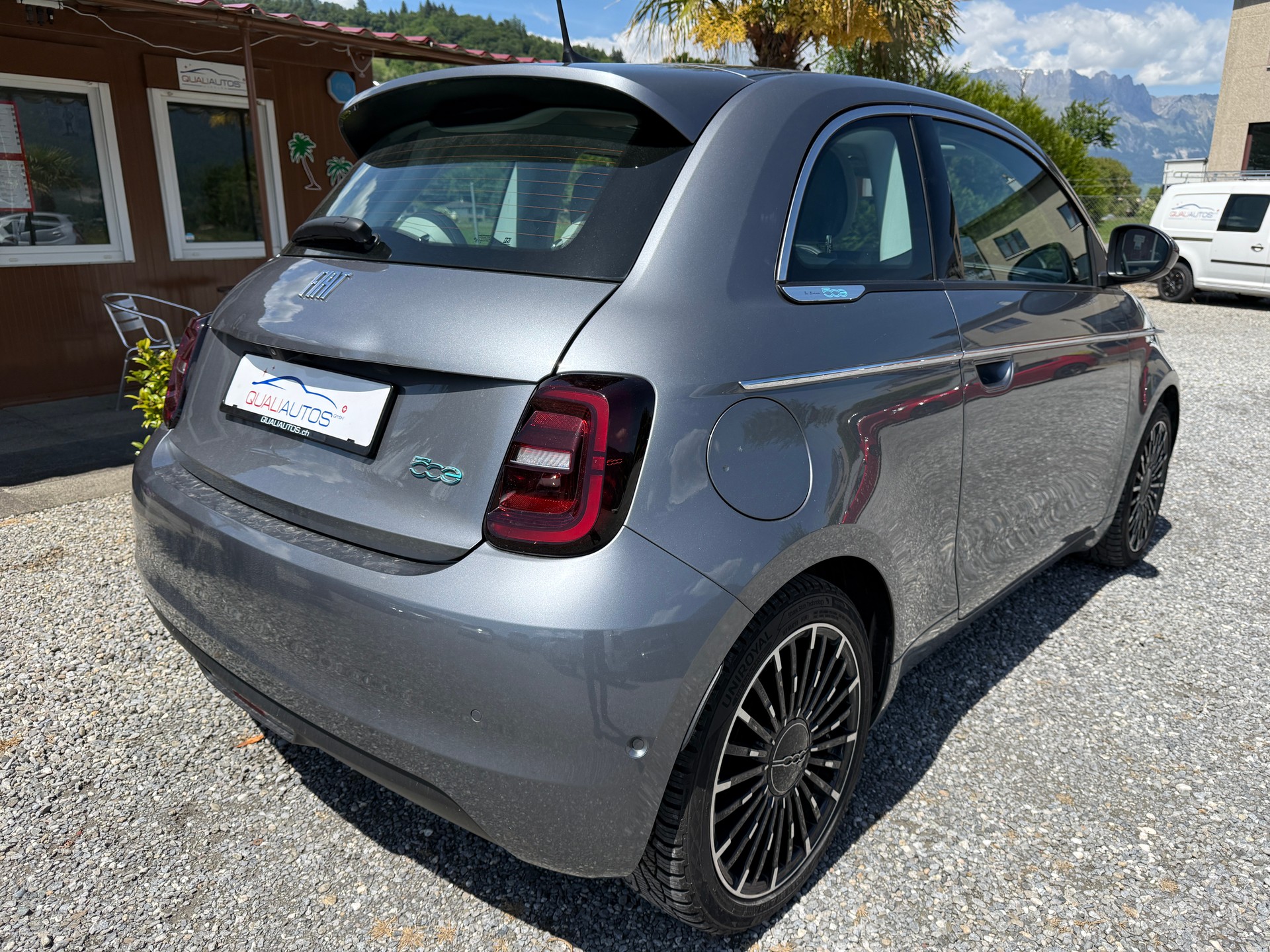 FIAT 500e 87 kW La Prima-showroom-element-3