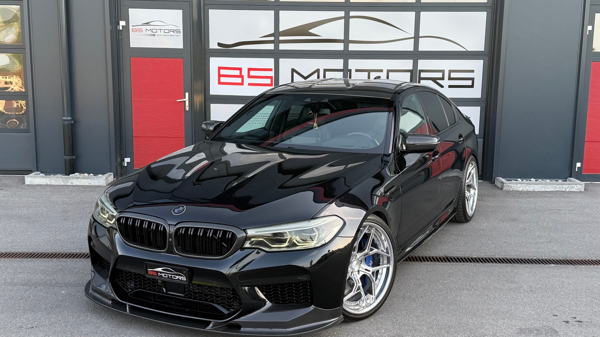 BMW M5 xDrive Drivelogic