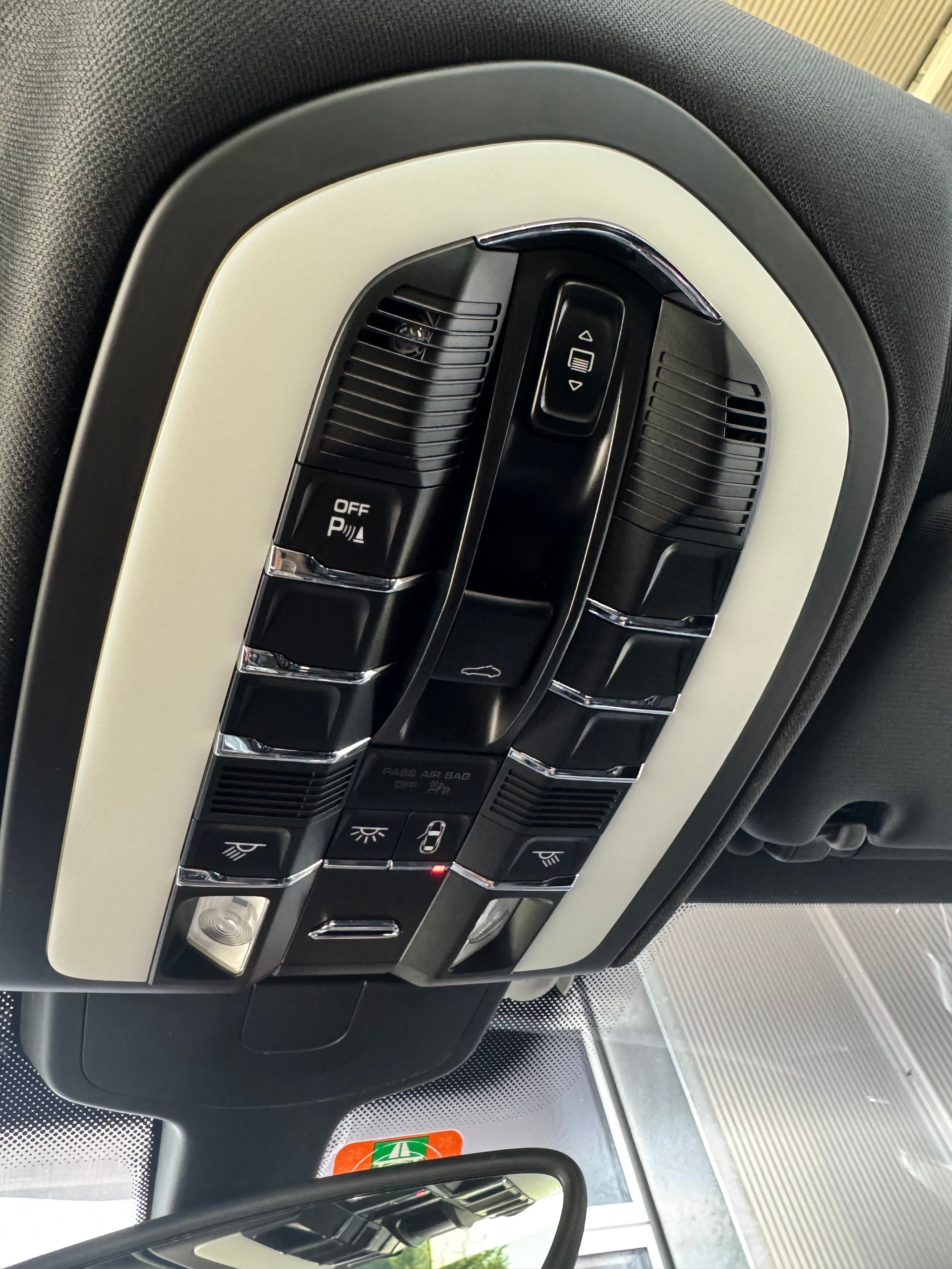 PORSCHE Cayenne S Hybrid / ab MFK 01.2026-image-21