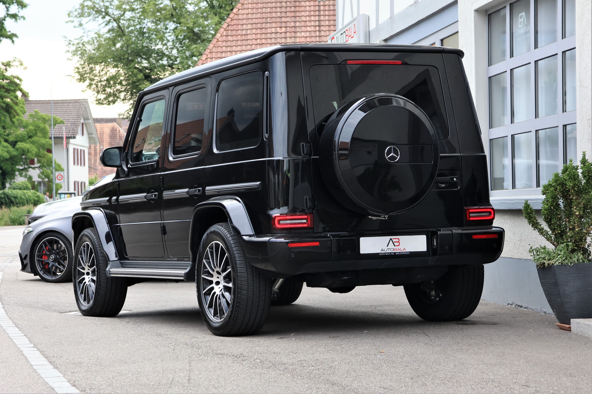 MERCEDES-BENZ G 350 d AMG Line 9G-Tronic (CH) "G Manufaktur"-image-2