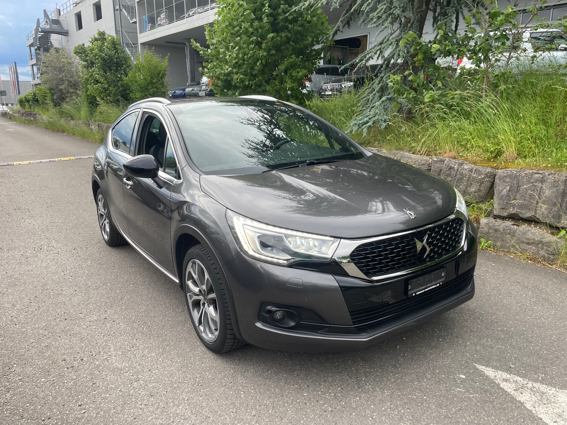 DS AUTOMOBILES DS 4 1.6 THP Sport Chic Automatic-image-2
