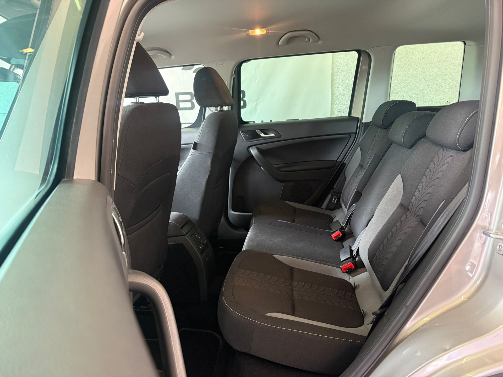 SKODA Yeti 1.4 TSI Outdoor Adventure 4x4 DSG-image-10