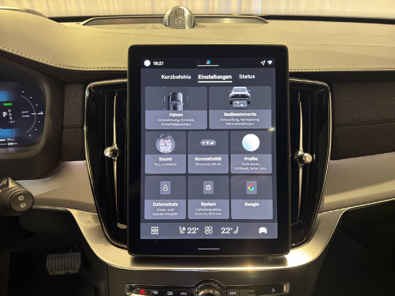 VOLVO XC90 2.0 T8 TE Black Edition eAWD-image-12