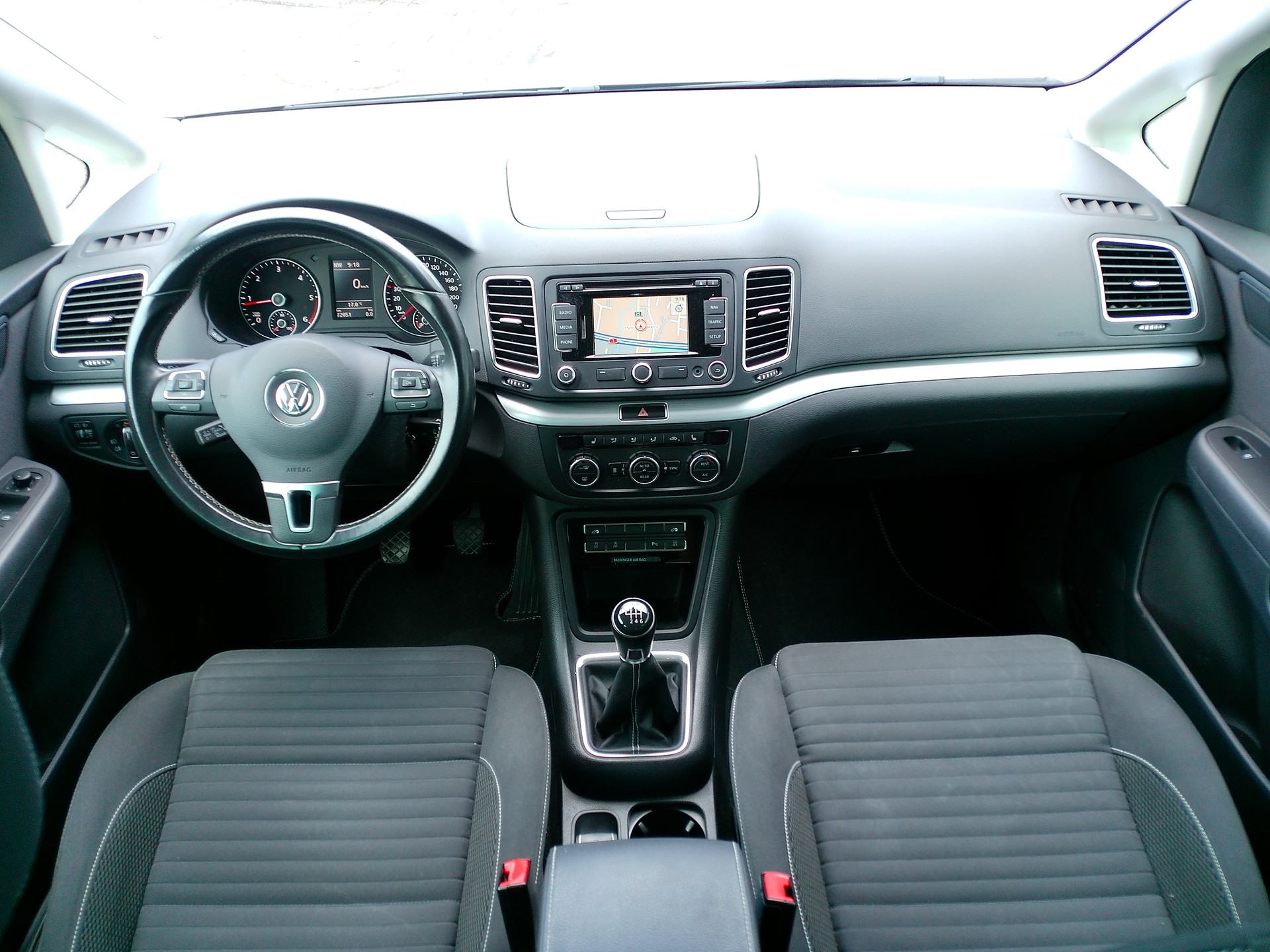 VW Sharan 2.0 TDI BlueMotion Technology Cup 4Motion-image-22