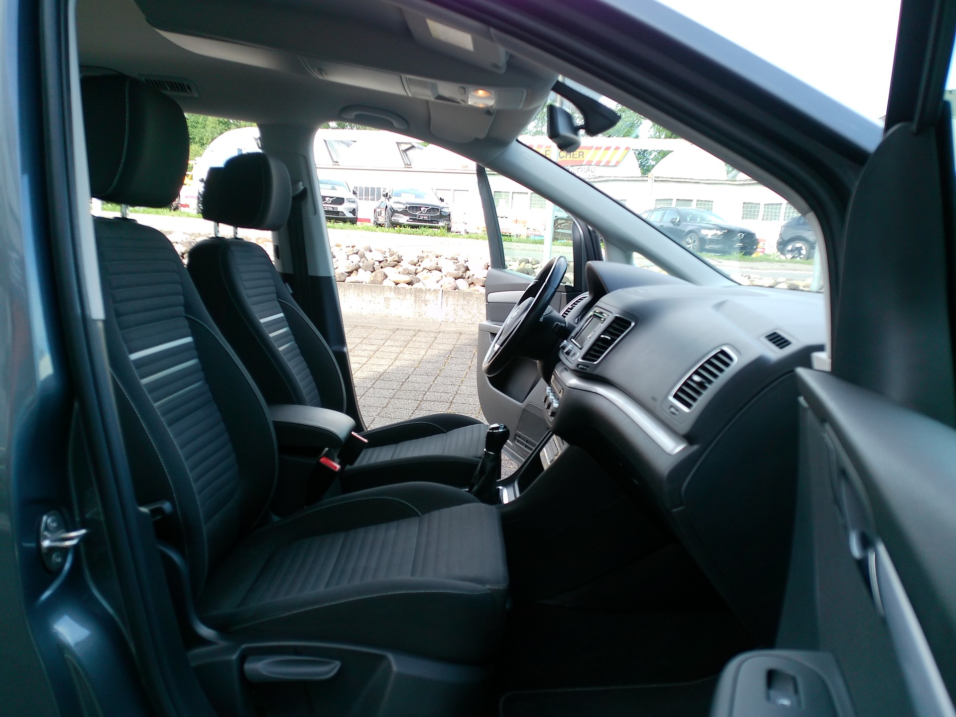 VW Sharan 2.0 TDI BlueMotion Technology Cup 4Motion-image-11