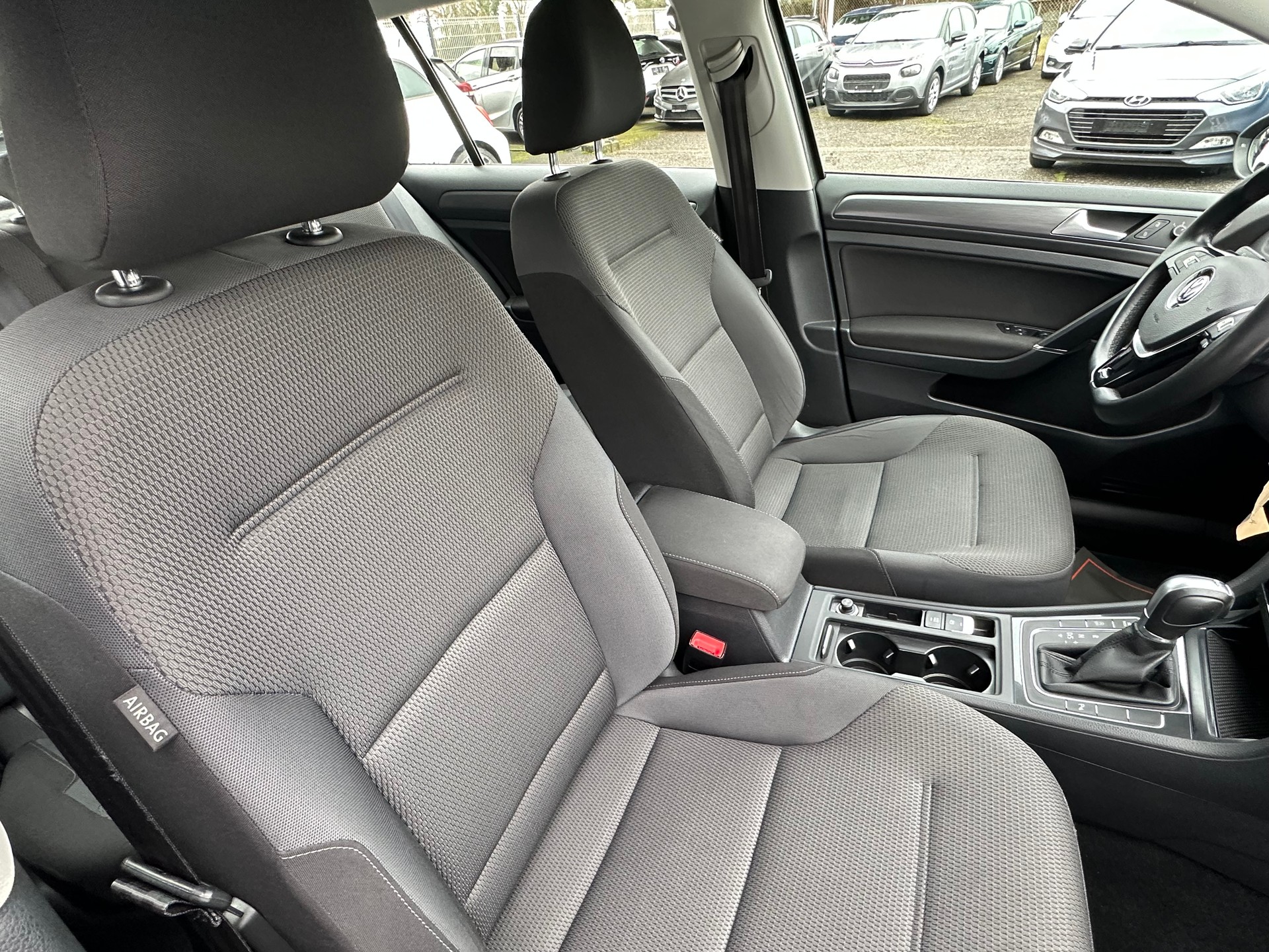 VW Golf 1.4 TSI Comfortline DSG-image-21