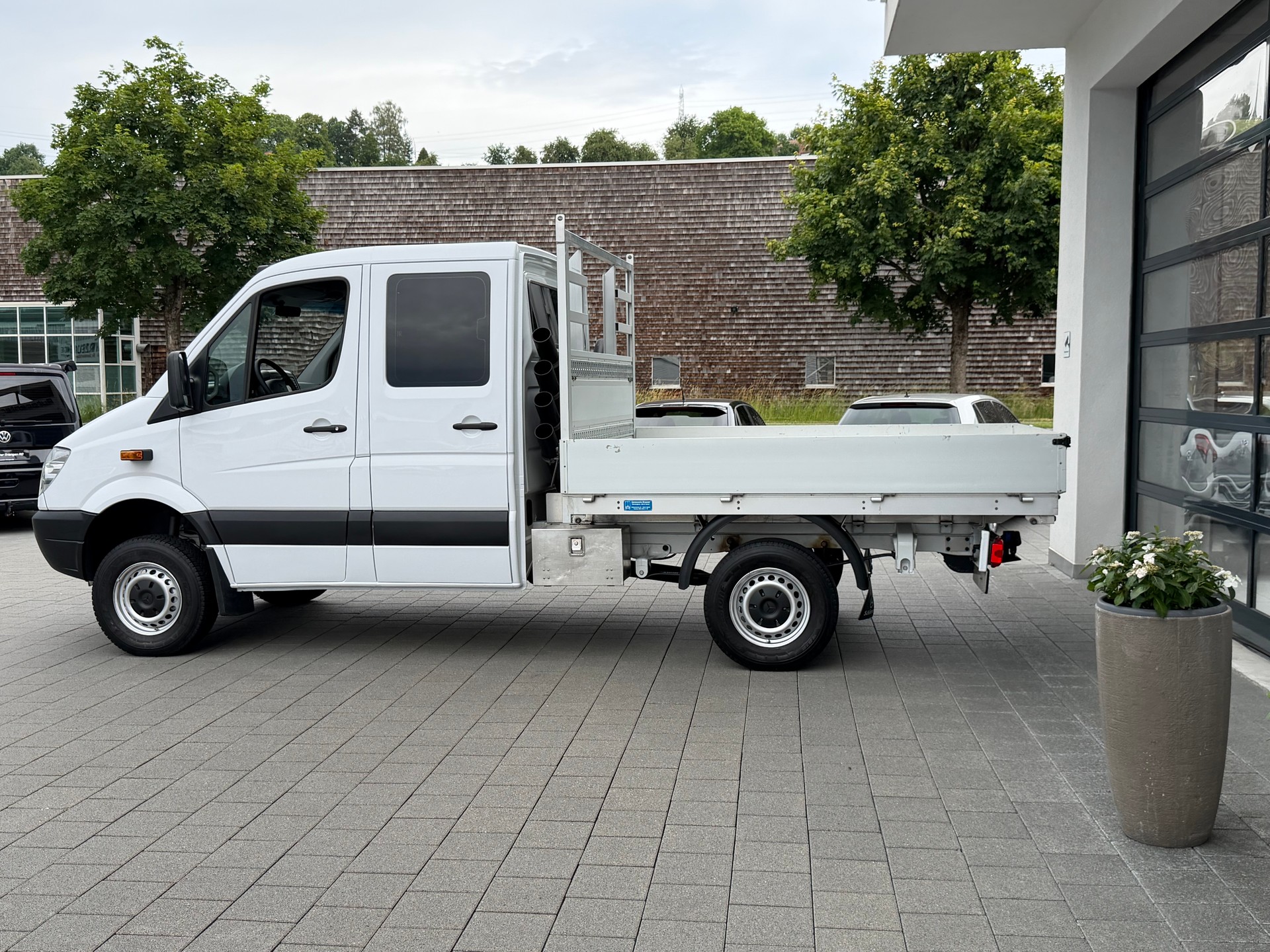 MERCEDES-BENZ Sprinter 316 CDI Standard 4x4 Automat-image-3