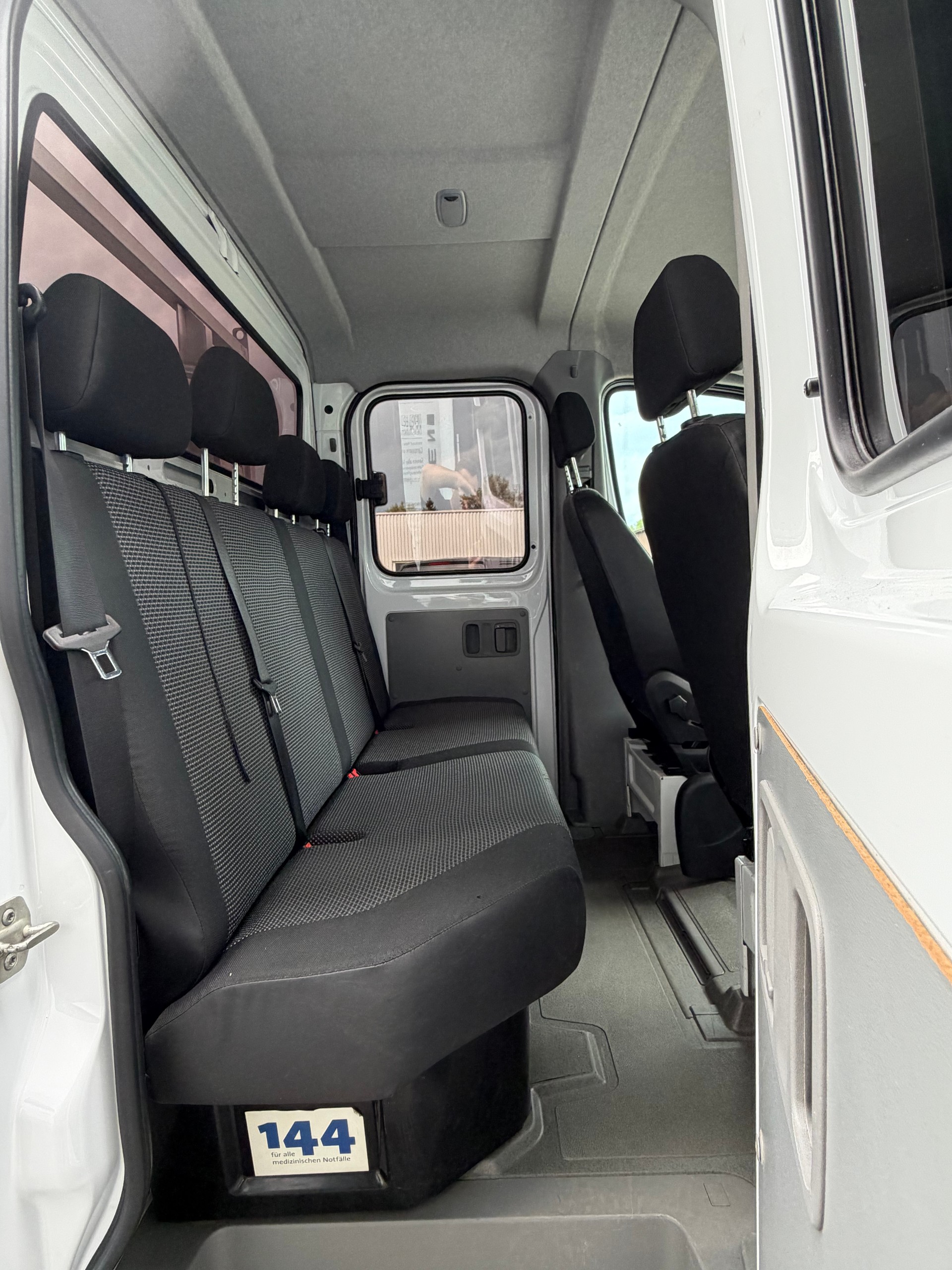 MERCEDES-BENZ Sprinter 316 CDI Standard 4x4 Automat-image-12