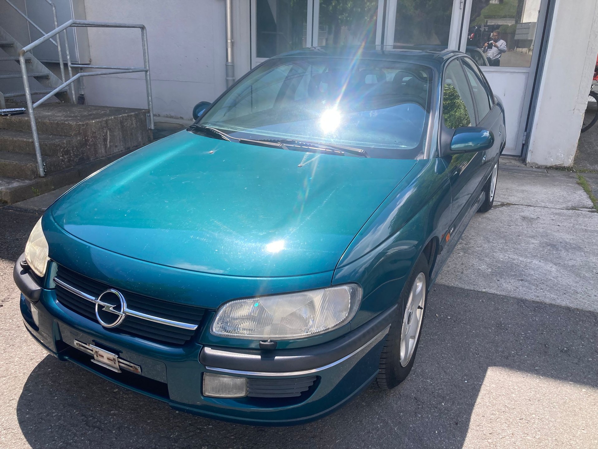 OPEL Omega 3.0i MV6 A-image-0