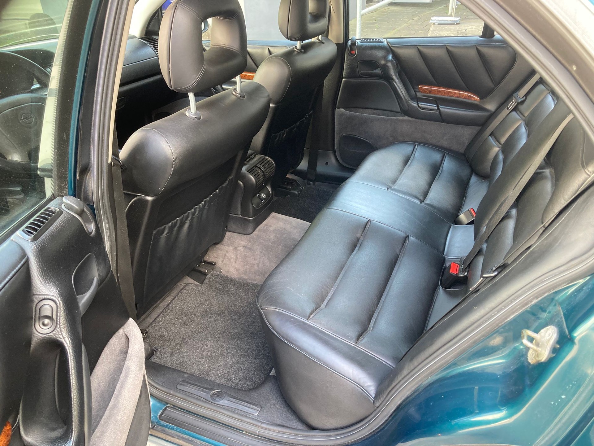 OPEL Omega 3.0i MV6 A-image-16