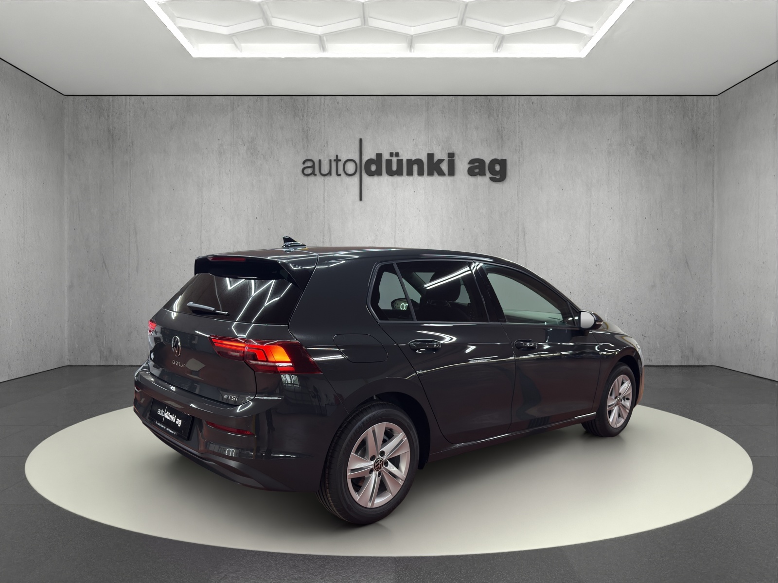 VW Golf 1.5 e TSI mHEV Value DSG-image-3
