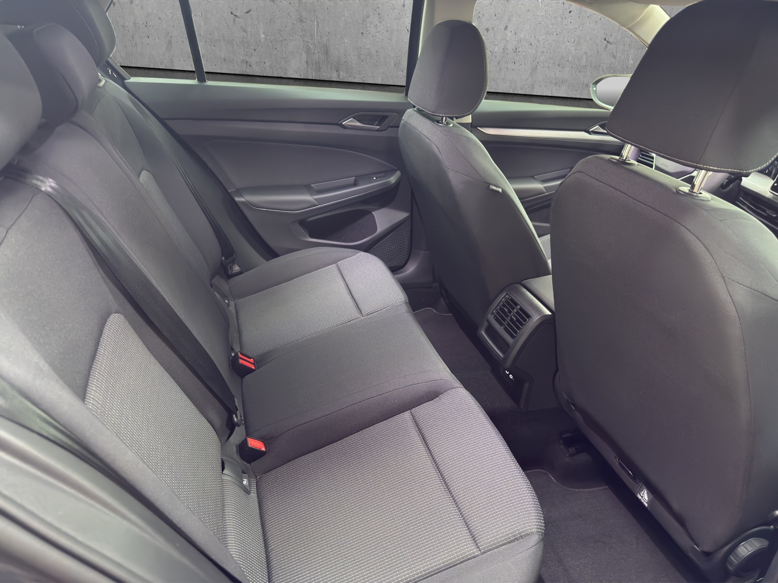 VW Golf 1.5 e TSI mHEV Value DSG-image-11
