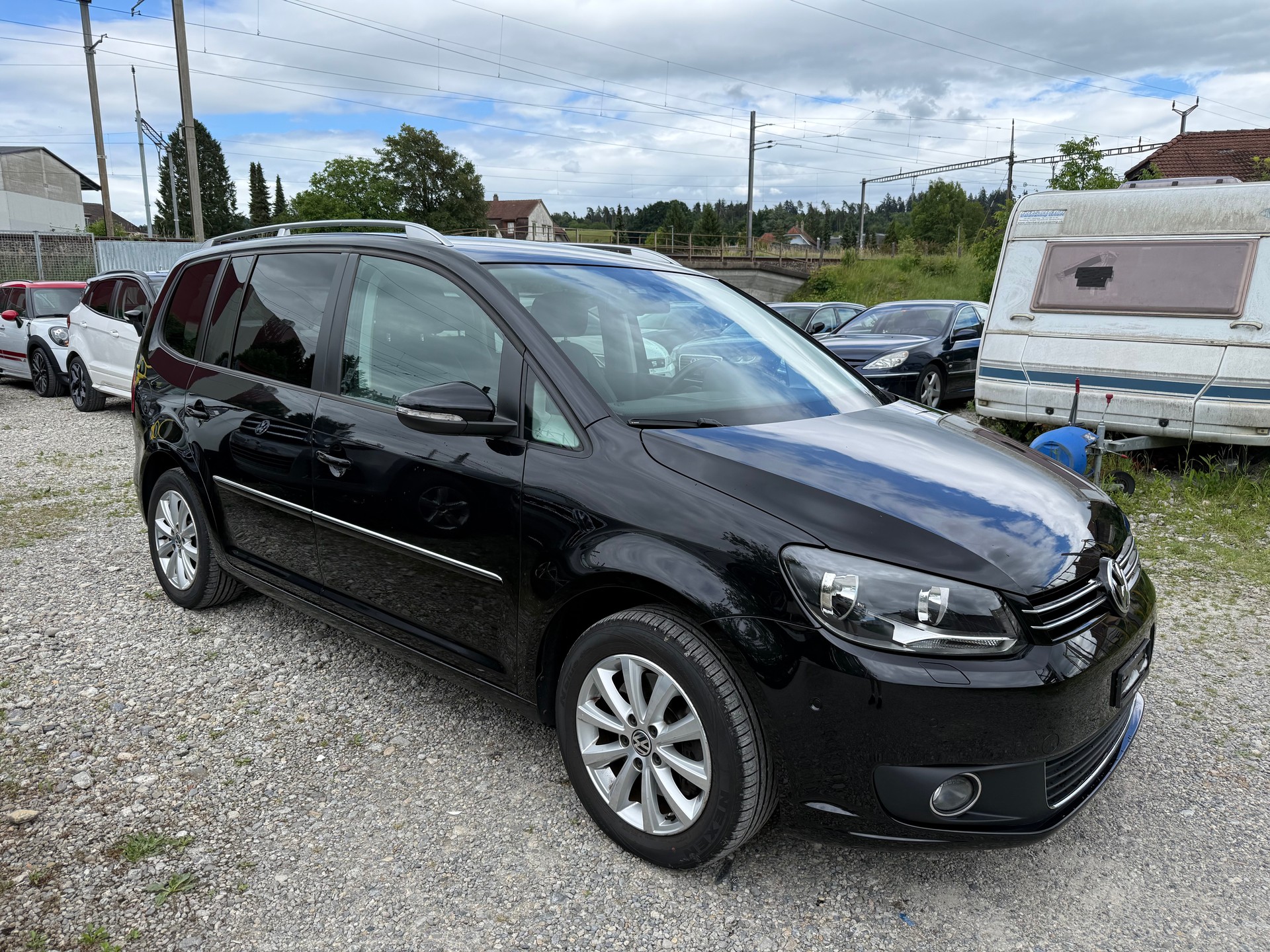 VW Touran 1.4 TSI Highline DSG-image-1