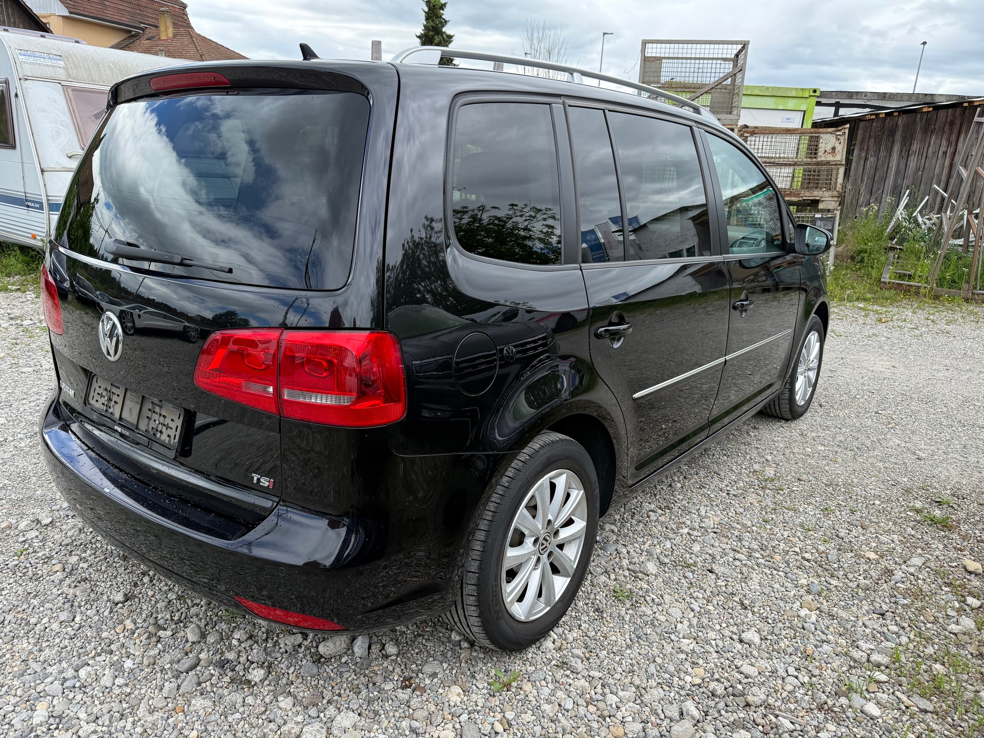VW Touran 1.4 TSI Highline DSG-image-3