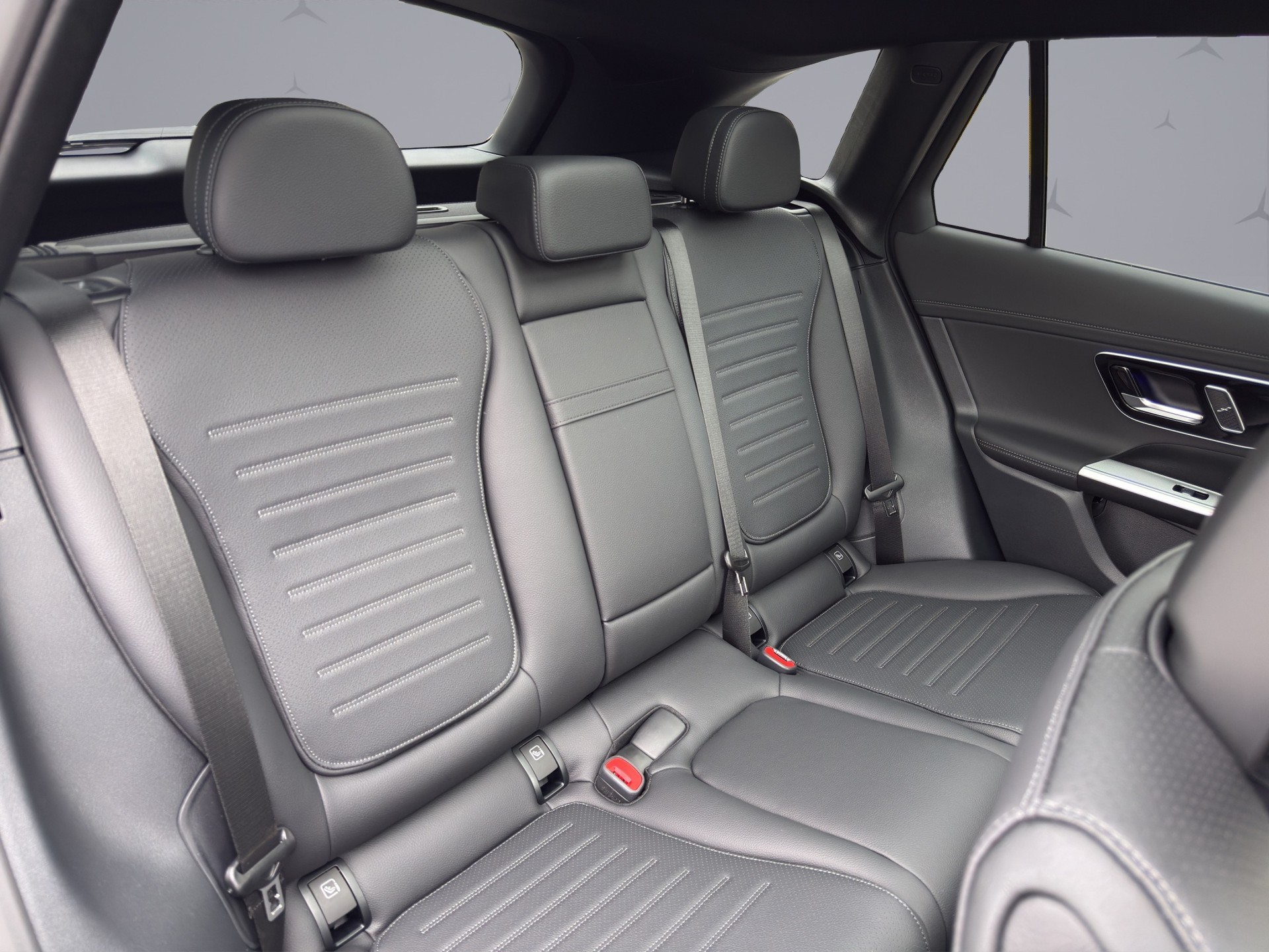 MERCEDES-BENZ GLC 220 d AMG Line 4matic-image-16