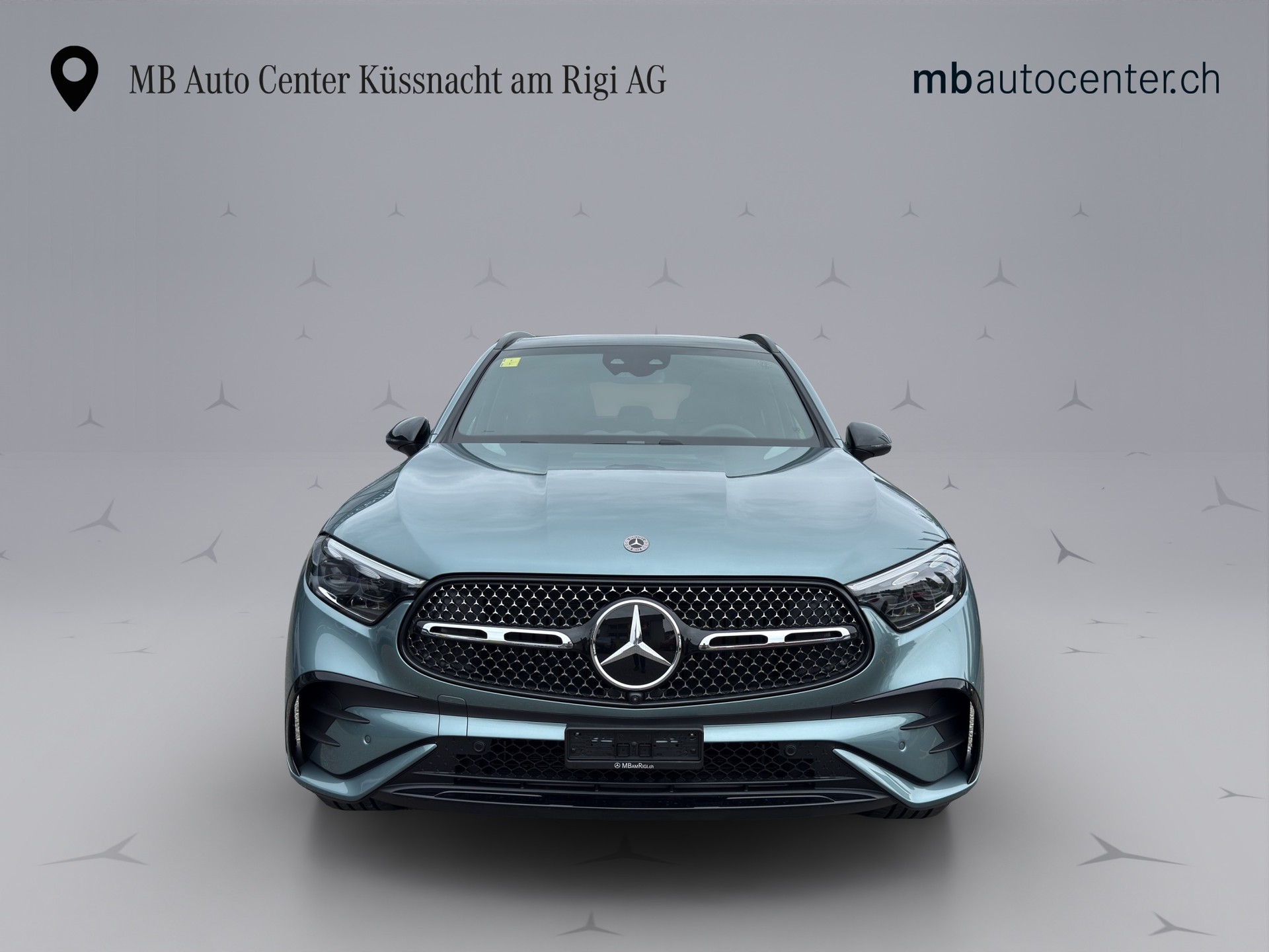 MERCEDES-BENZ GLC 220 d AMG Line 4matic-image-1