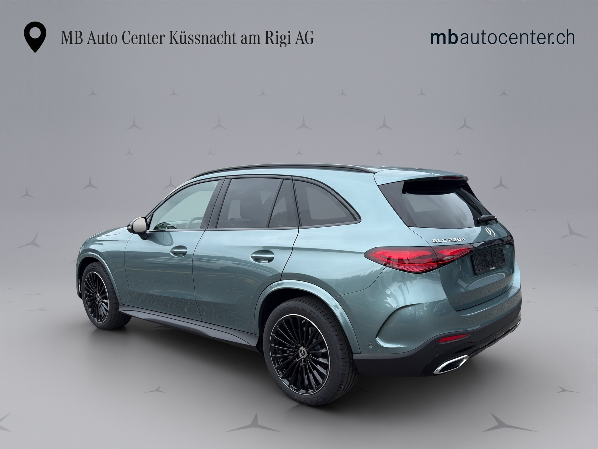 MERCEDES-BENZ GLC 220 d AMG Line 4matic-image-3