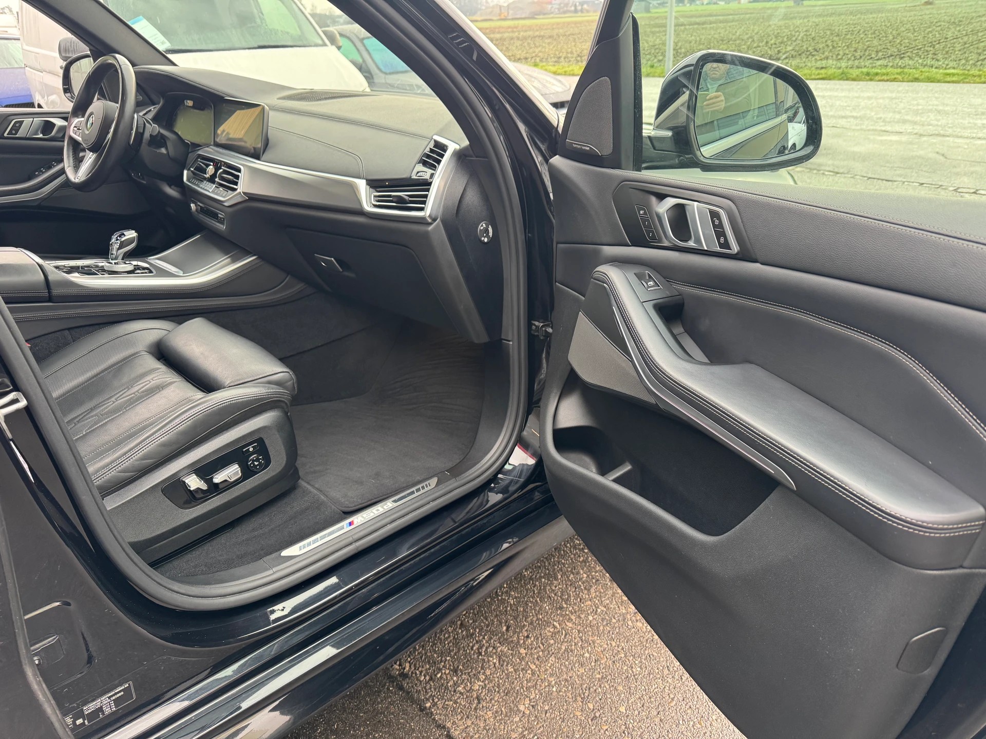 BMW X5 xDrive M50d Steptronic-image-13