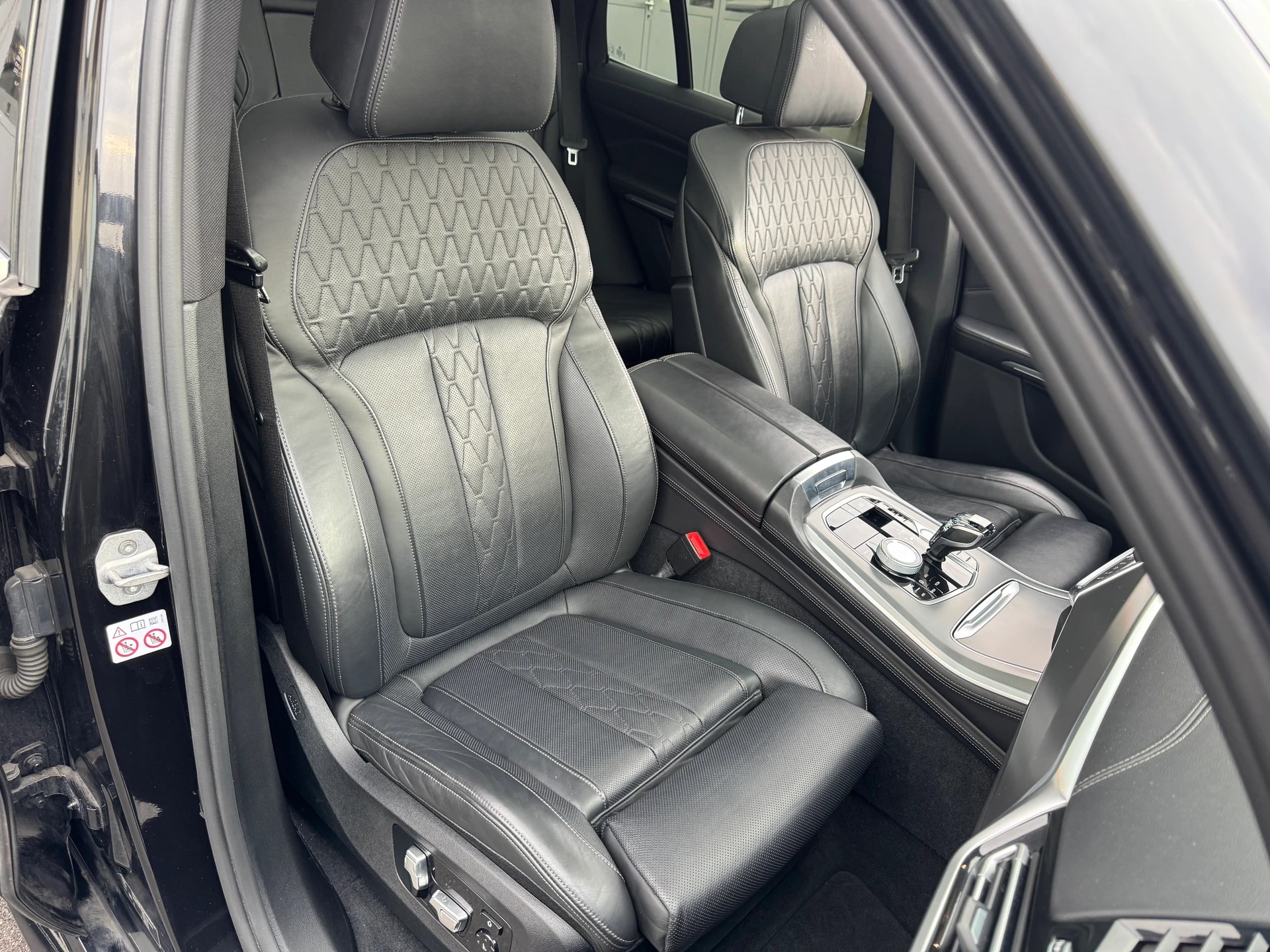 BMW X5 xDrive M50d Steptronic-image-14