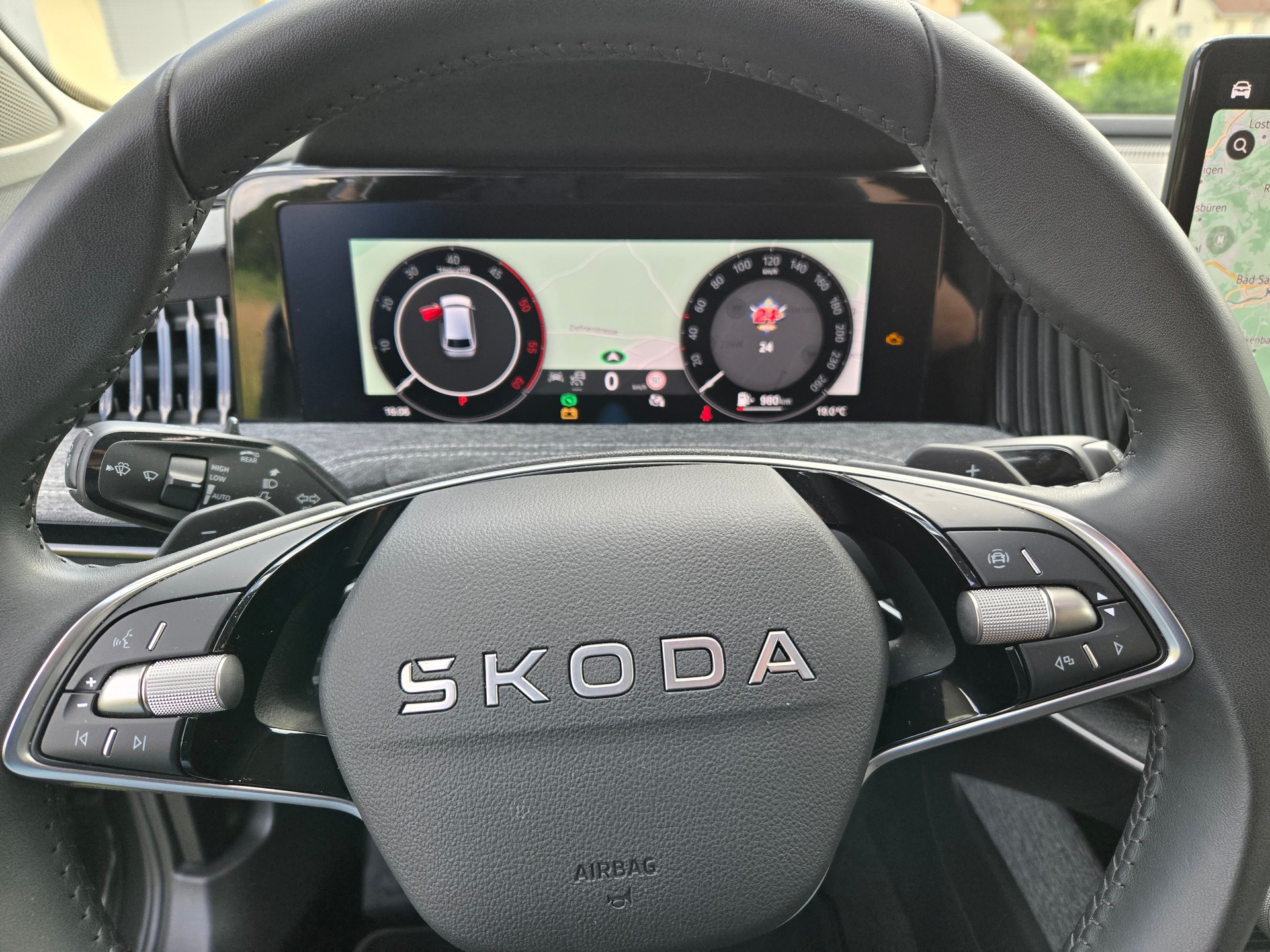 SKODA 2.0 TDI Selection 4x4 DSG-image-10