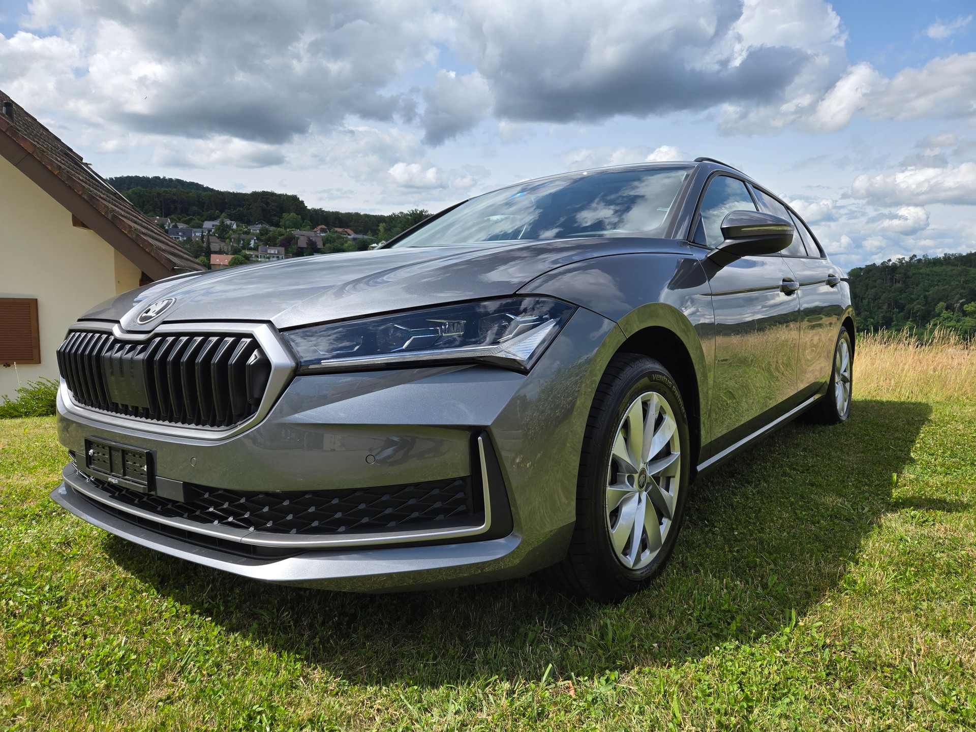 SKODA 2.0 TDI Selection 4x4 DSG-image-2