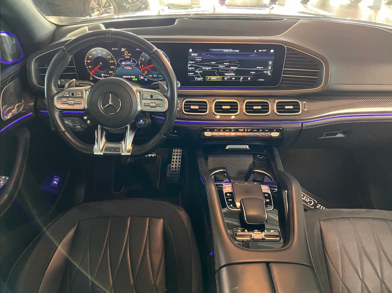 MERCEDES-BENZ GLS 63 4Matic+ TCT 9G-image-11